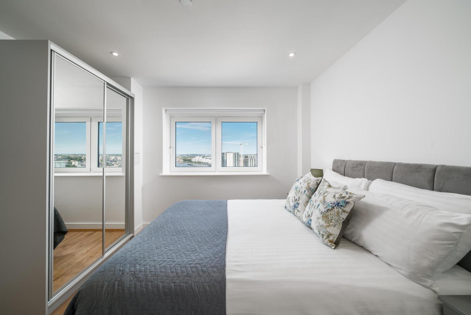 Skyvillion - River Thames Floor By Woolwich Ferry, Mins To Excel, O2 Arena , Airport With Parking Apartamento *