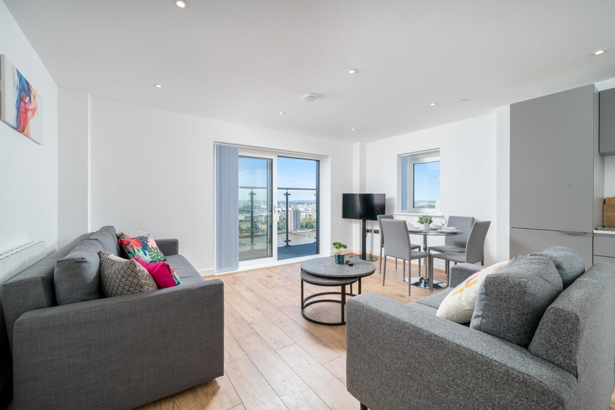 Skyvillion - River Thames Floor By Woolwich Ferry, Mins To Excel, O2 Arena , Airport With Parking Apartamento Londres