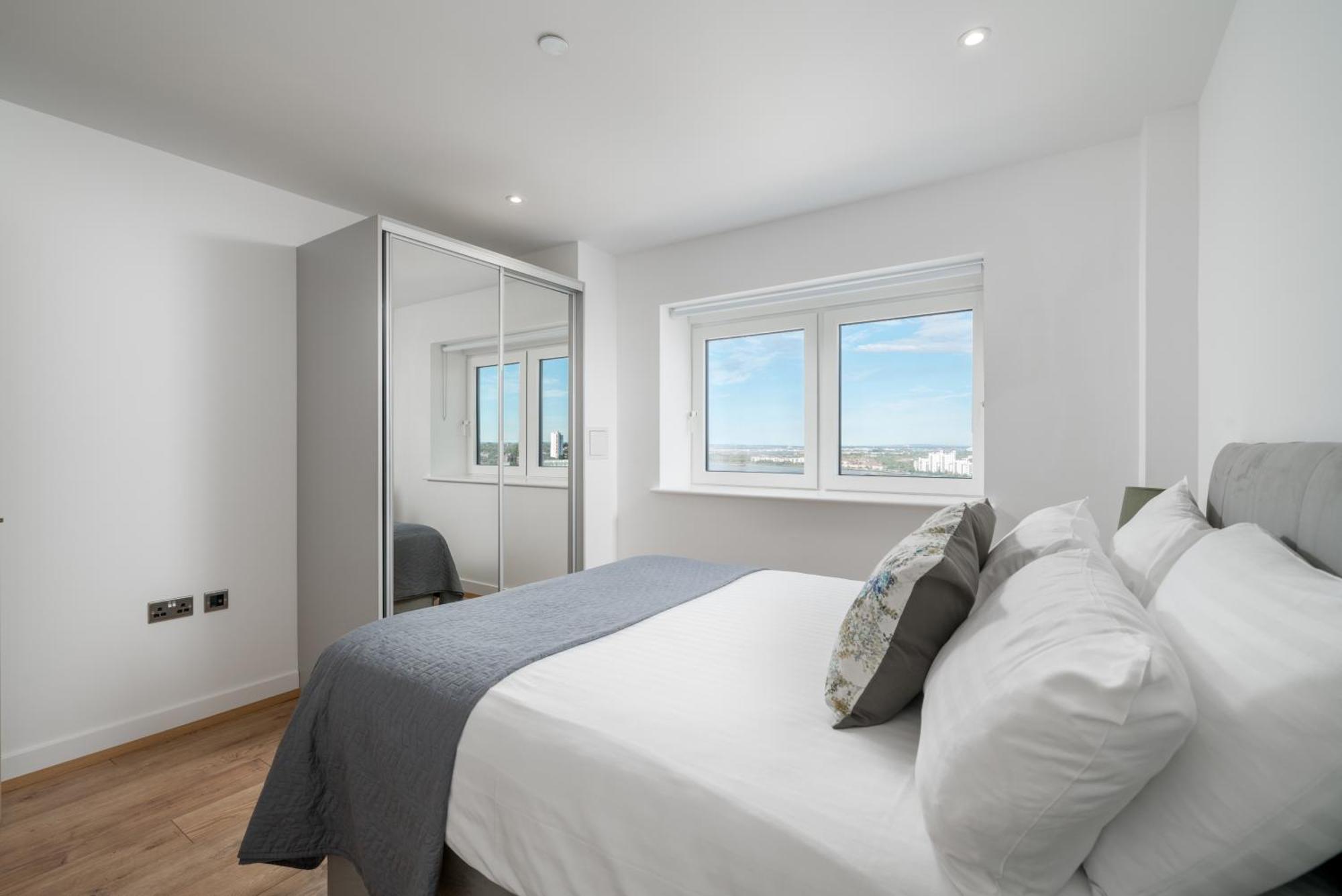 Skyvillion - River Thames Floor By Woolwich Ferry, Mins To Excel, O2 Arena , Airport With Parking Apartamento