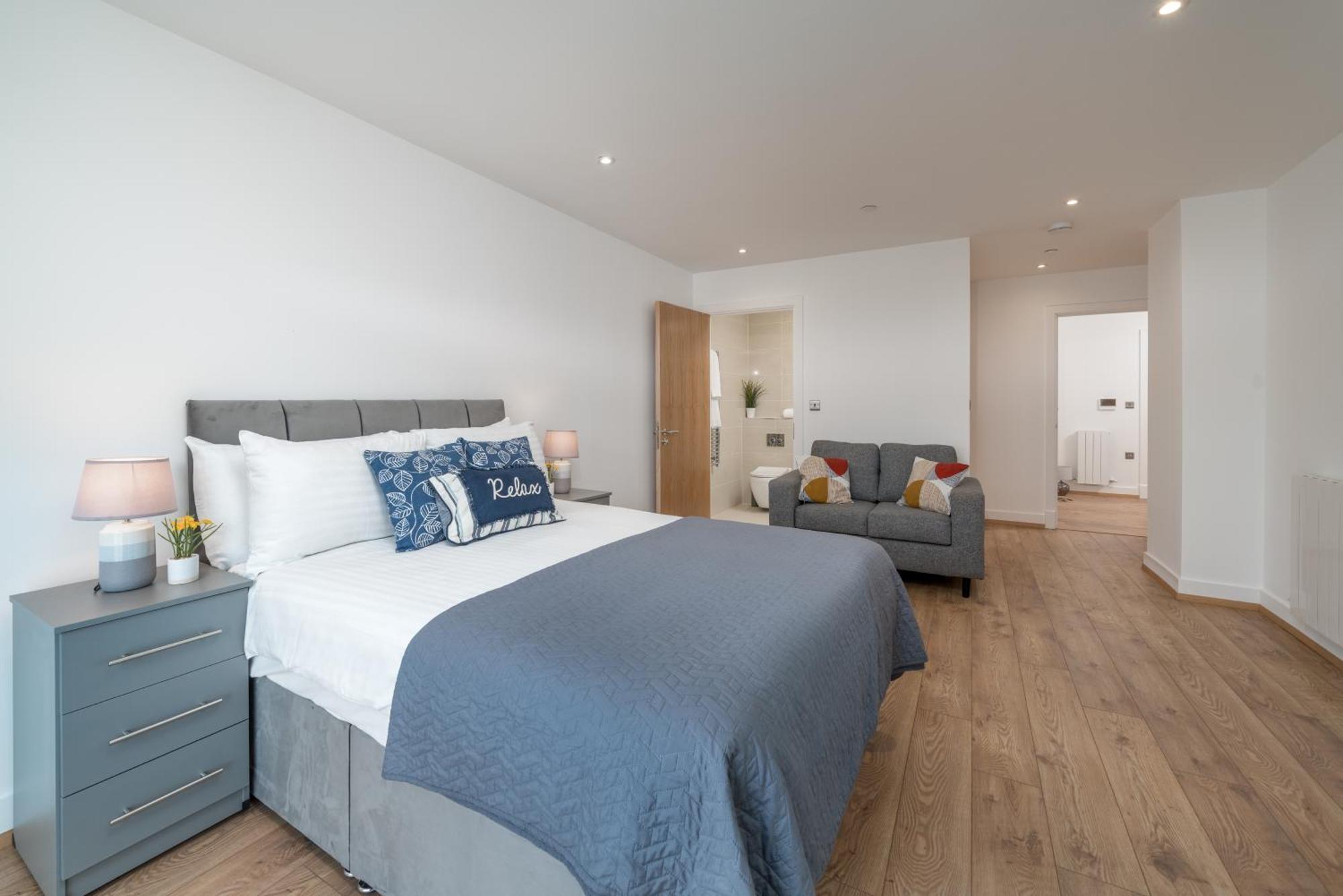 Apartamento Skyvillion - River Thames Floor By Woolwich Ferry, Mins To Excel, O2 Arena , Airport With Parking