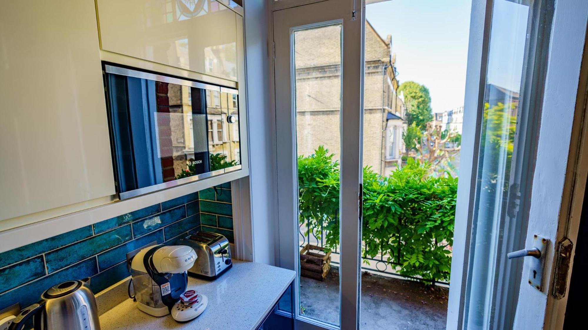 Stylish One Bedroom Flat In Kensingston Appartement Londen