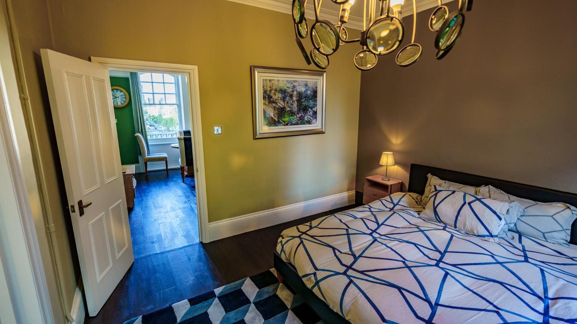Stylish One Bedroom Flat In Kensingston * Londen