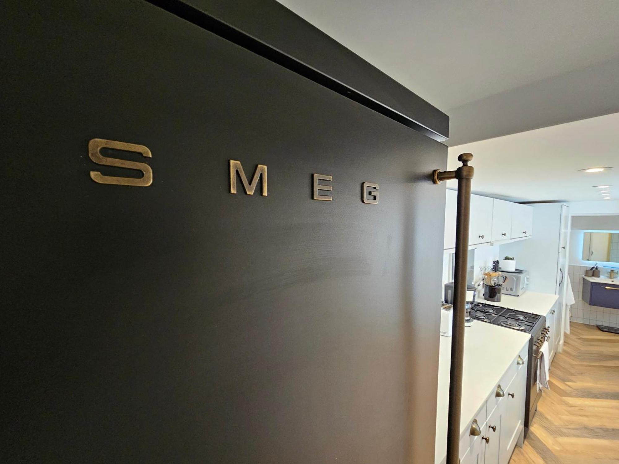 Spacious & Renovated 1-bed Garden Flat In * Londres