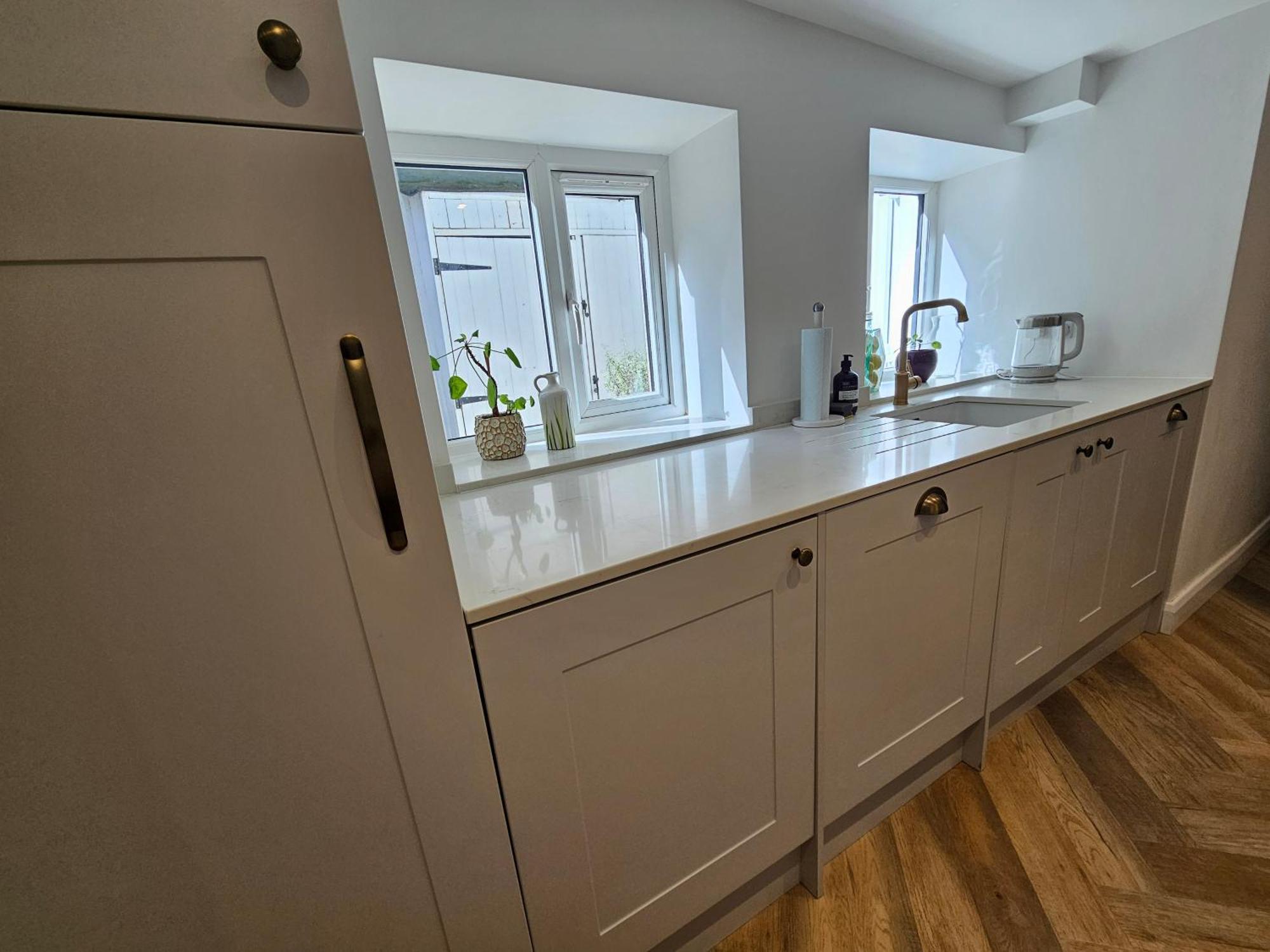 Spacious & Renovated 1-bed Garden Flat In Londres