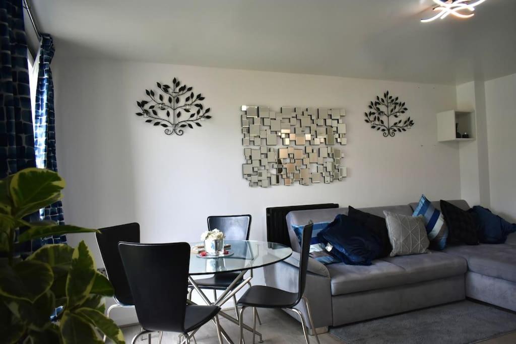 Tottenham Hotspurs At The Gascoigne Apartment London