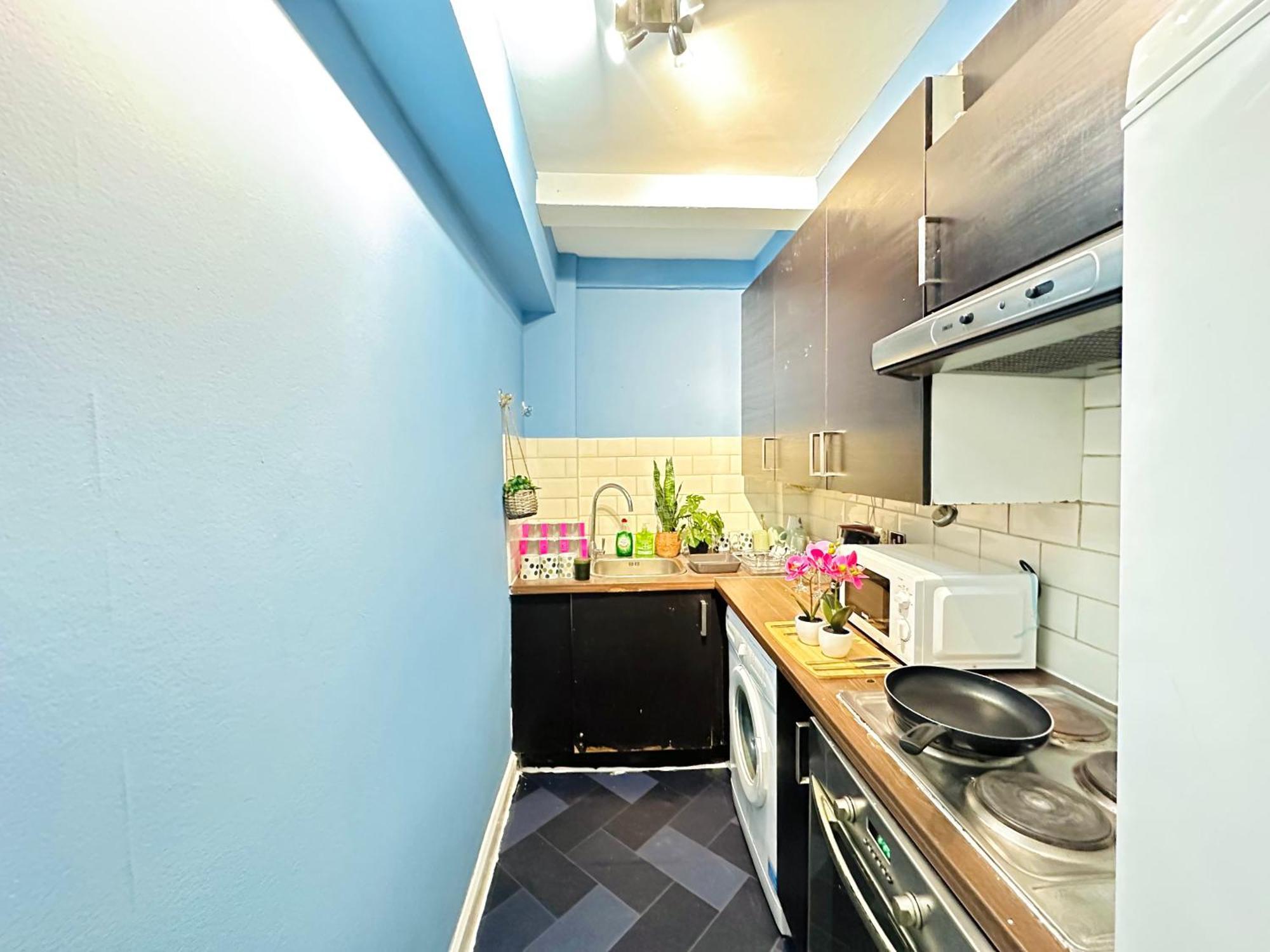 Apartment Hyde Park Comfortable Two Bedroom London