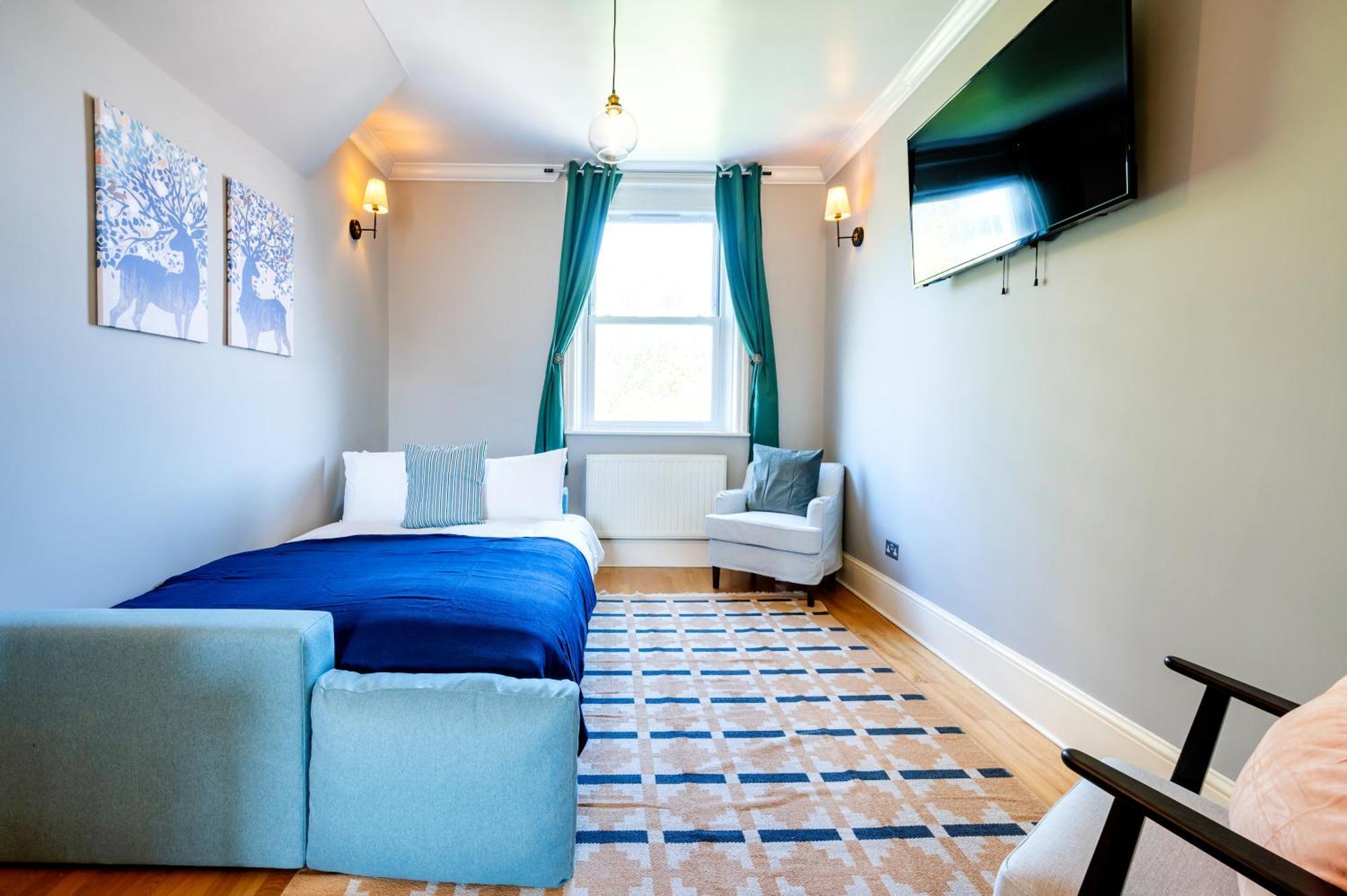 Large 1 Bedroom In Center Of Appartement Londres