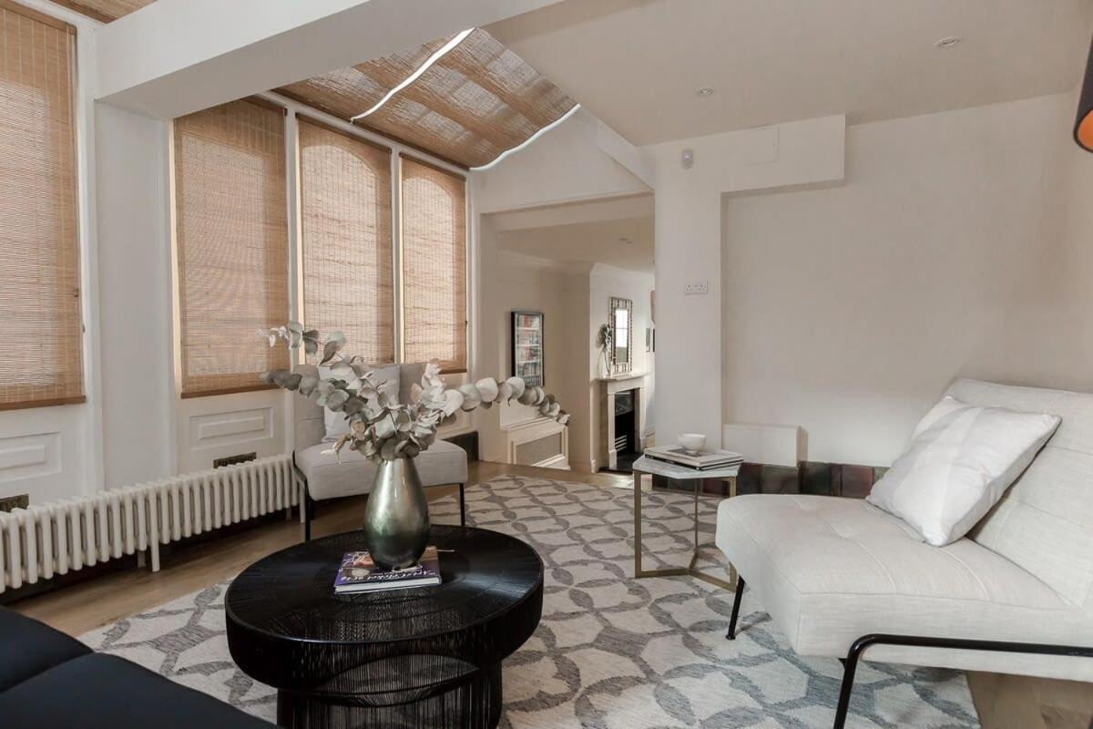 Stunning 3br With Terrace In Knightsbridge Hébergement de vacances