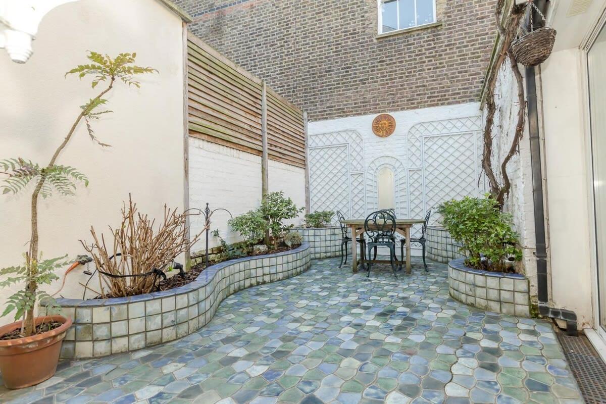 Hébergement de vacances Stunning 3br With Terrace In Knightsbridge *