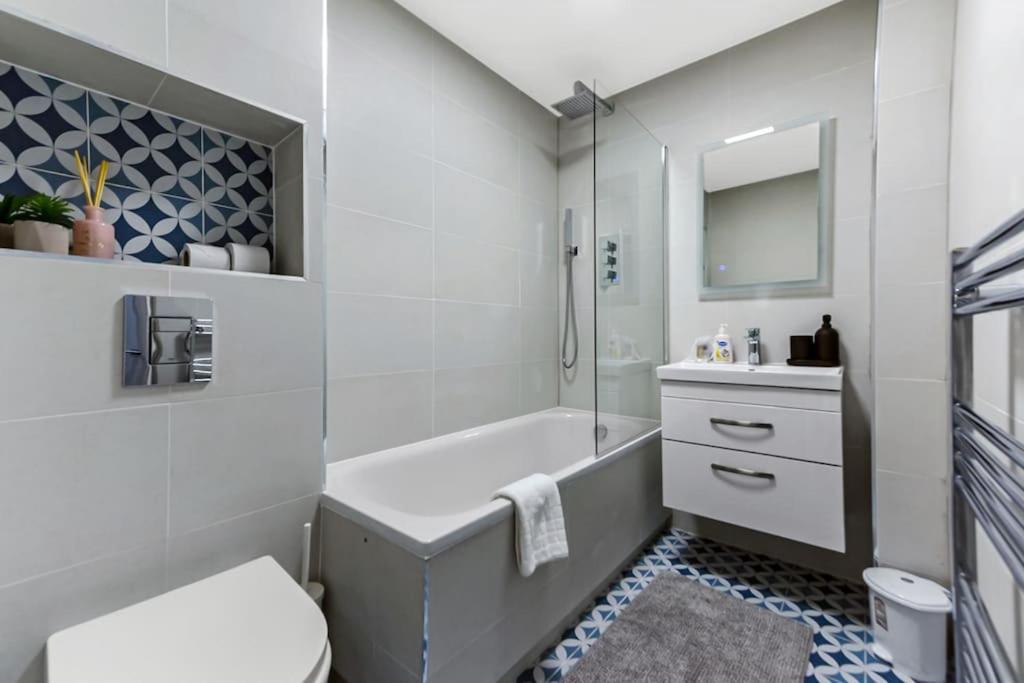 Apartamento Cozy Battersea Sleep 5 Easy Access To *