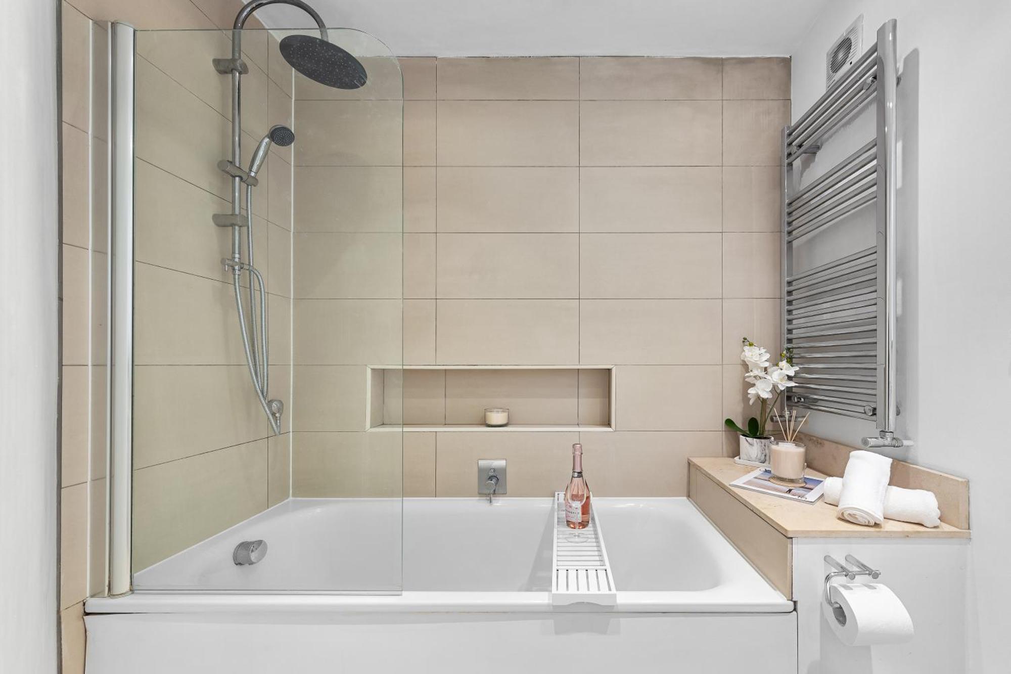 Elegant Oasis - 2 Bed - Garden - 65 Inch Tv & Netflix * Londres