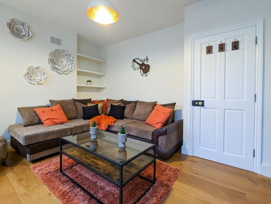 Apartamento Charming 3br In Trendy Tottenham Neighborhood *