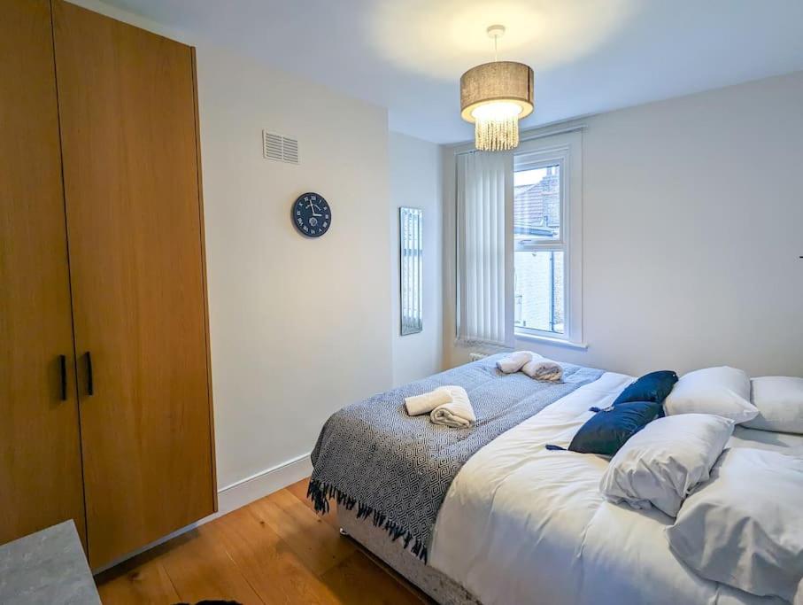Charming 3br In Trendy Tottenham Neighborhood Apartamento Londres