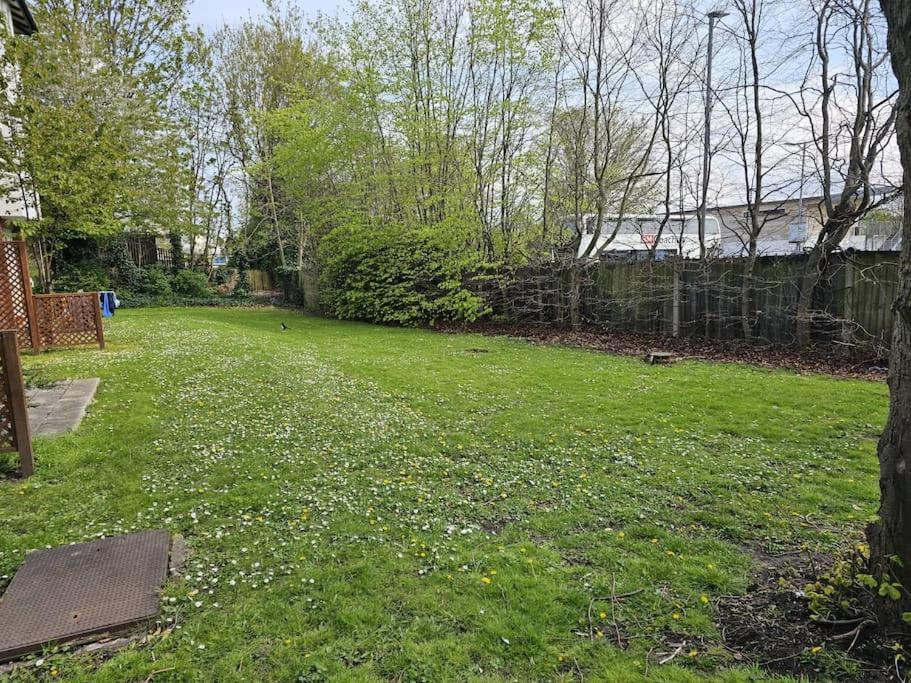 Appartement Lovely Flat Close To Shepherd's Bush Londen