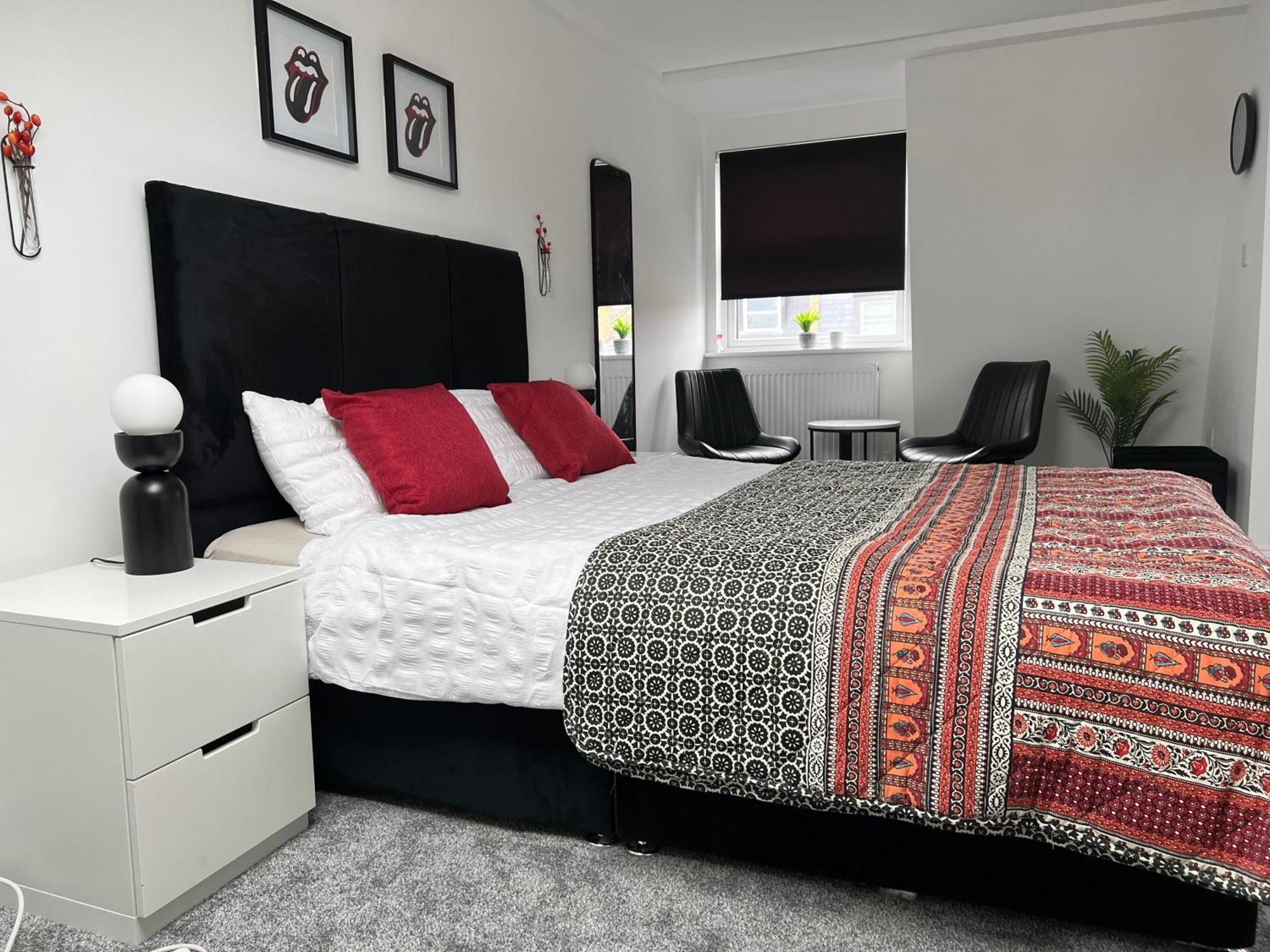 Comfortable - Only 6-mins Walk From Underground Station Londres