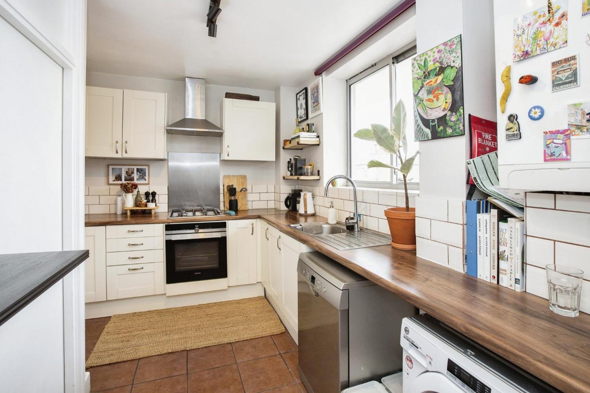 Bright And Spacious Flat Near Victoria Park Apartamento