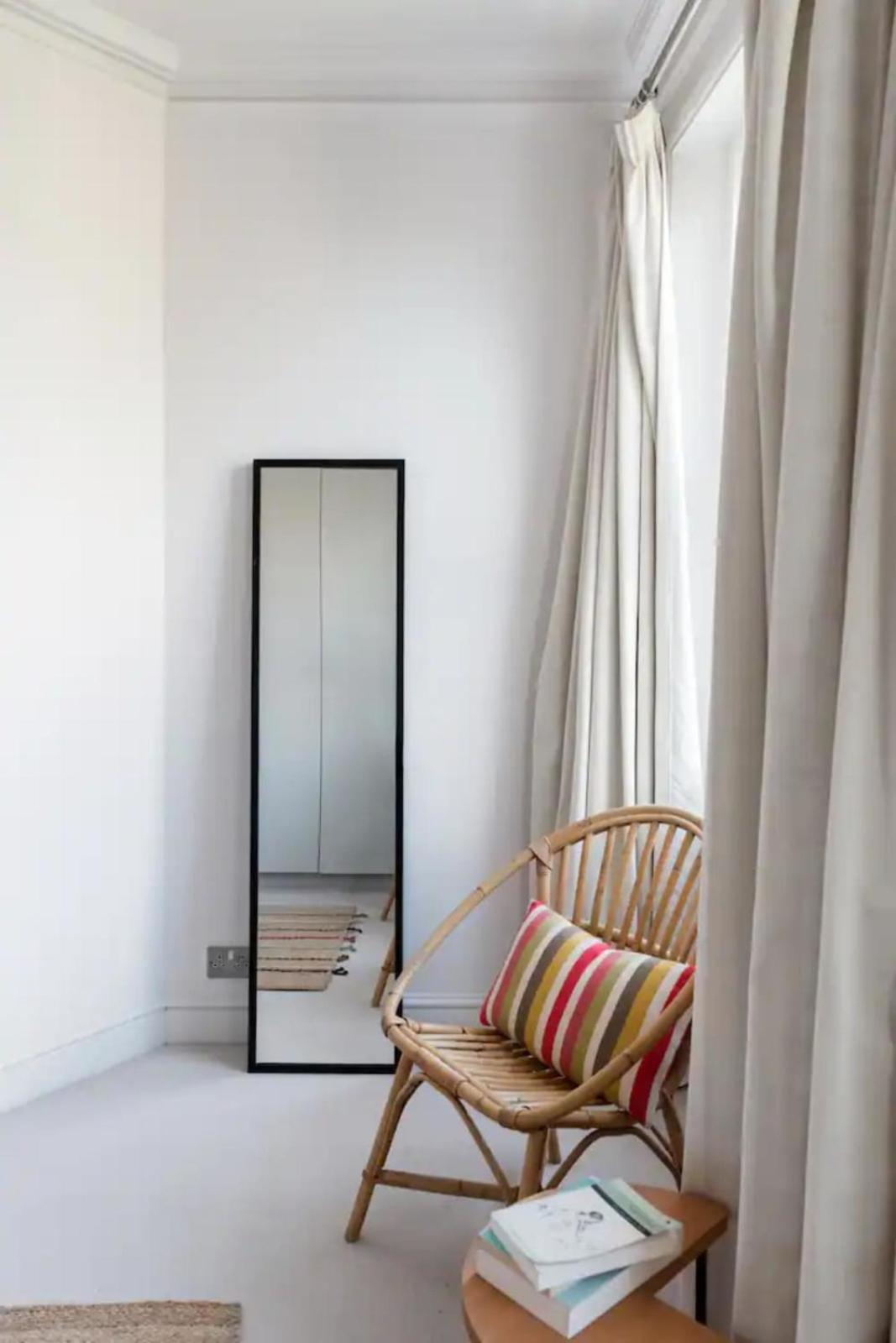 Appartement Notting Hill On Tree-lined Street Near Tube Stations Londres