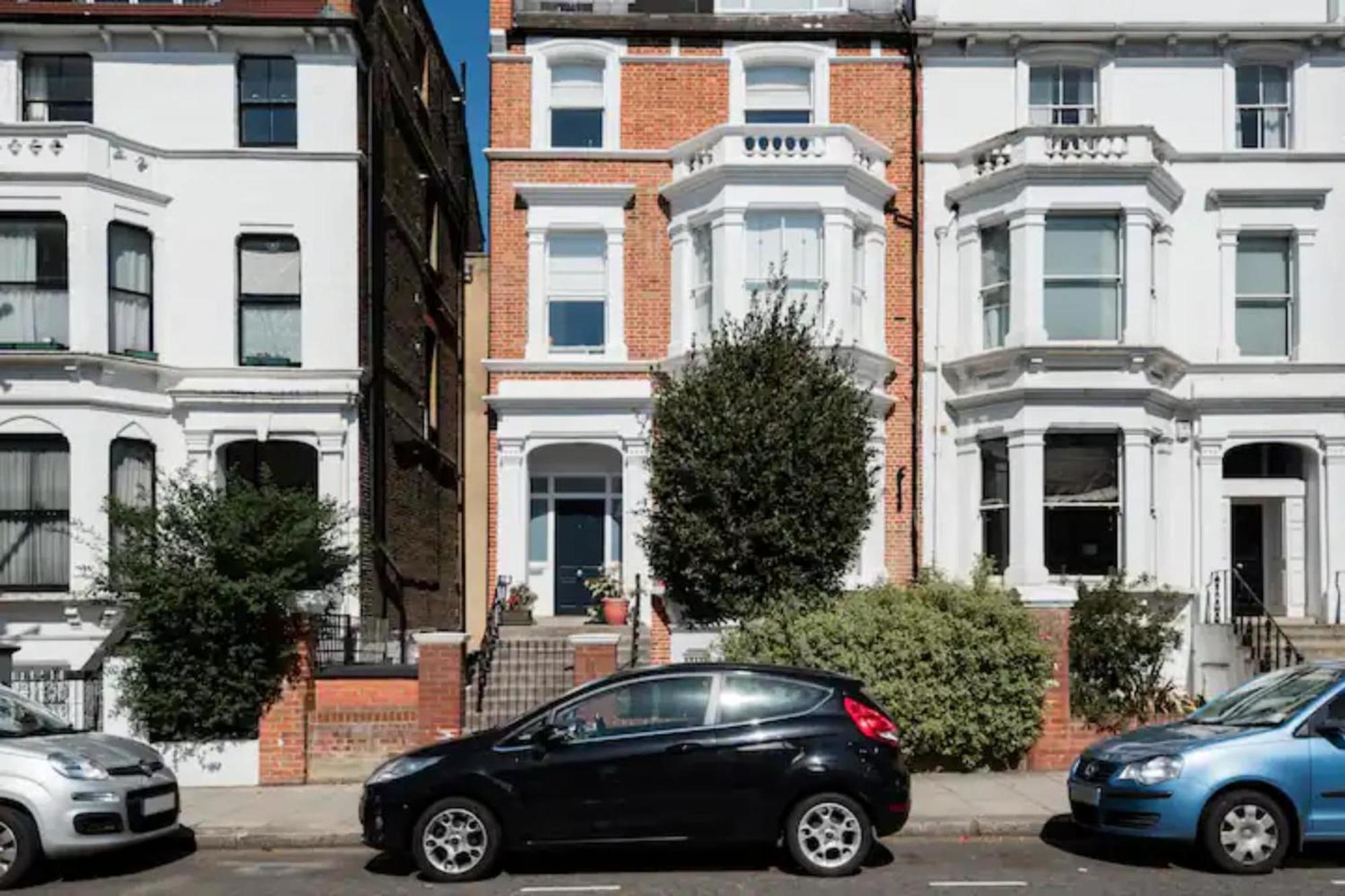 Notting Hill On Tree-lined Street Near Tube Stations Appartement
