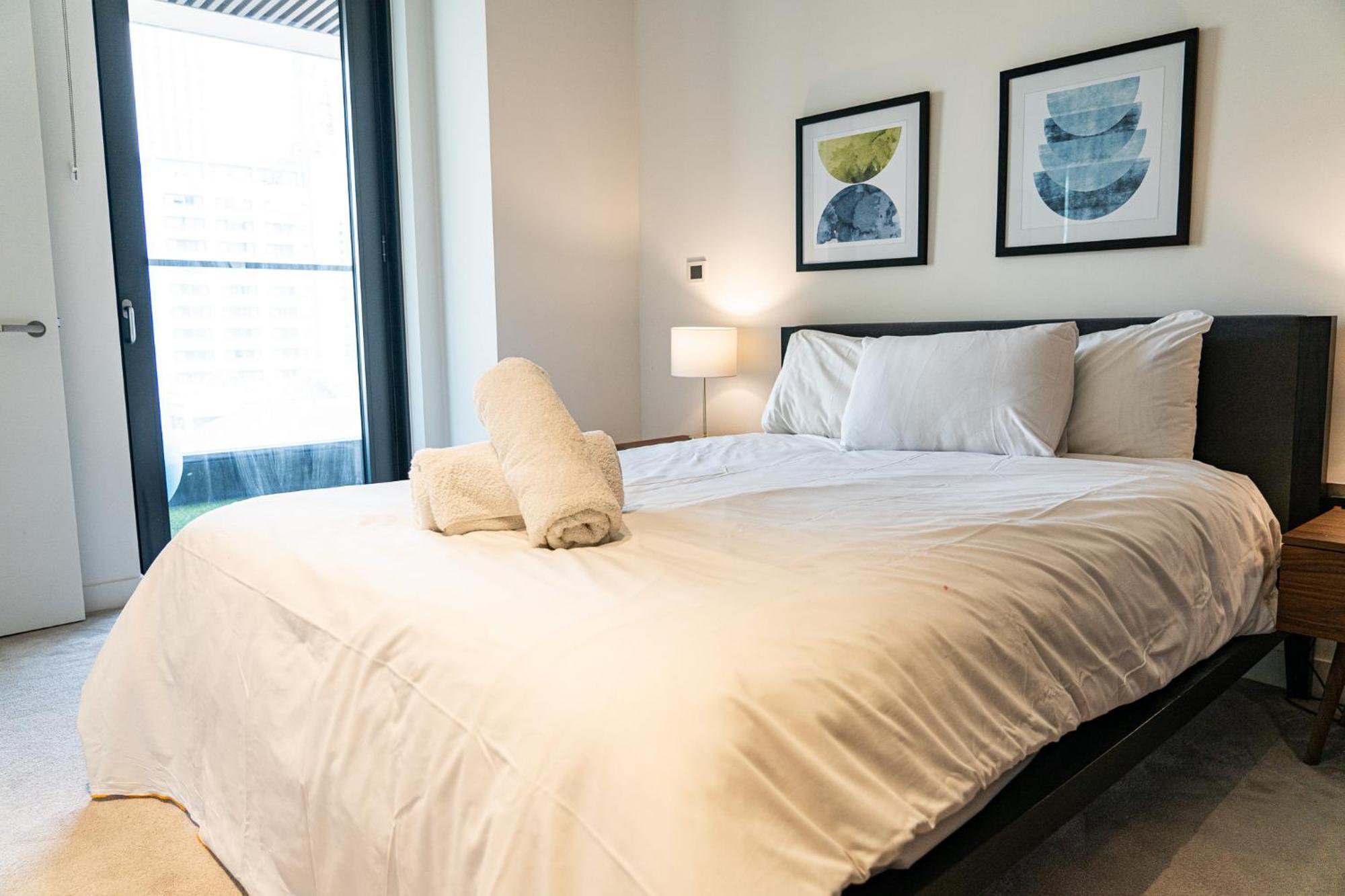 Luxury Balcony Apartment, Canary Wharf * Londres