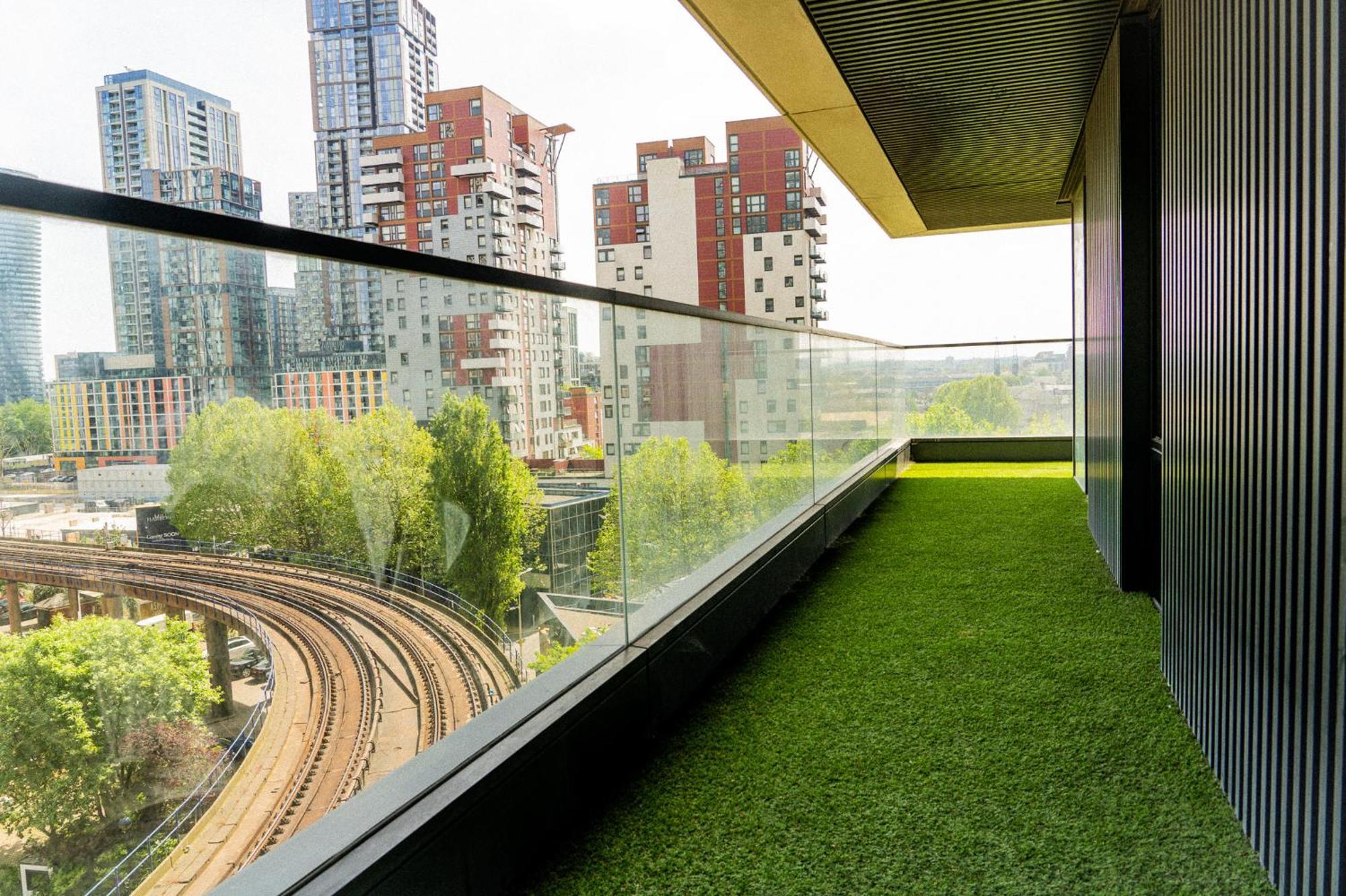 Luxury Balcony Apartment, Canary Wharf Appartement