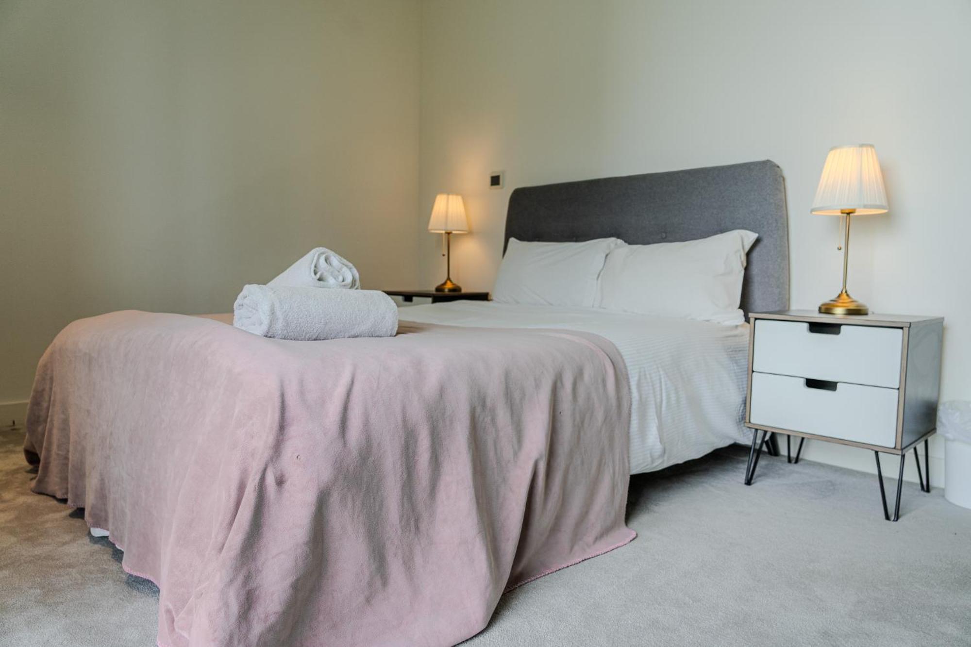 Luxury Balcony Apartment, Canary Wharf Appartement