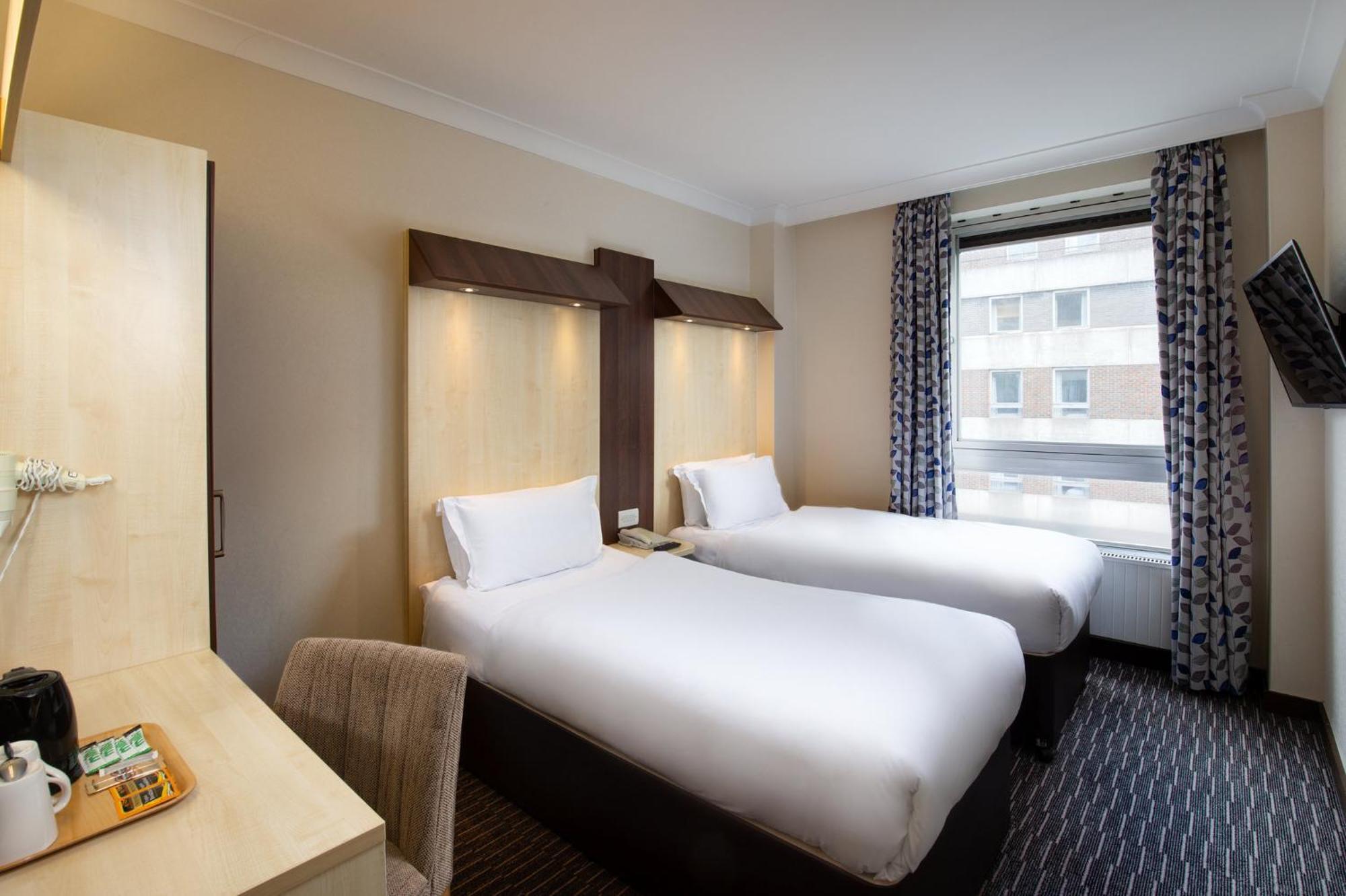 Hotel Royal National