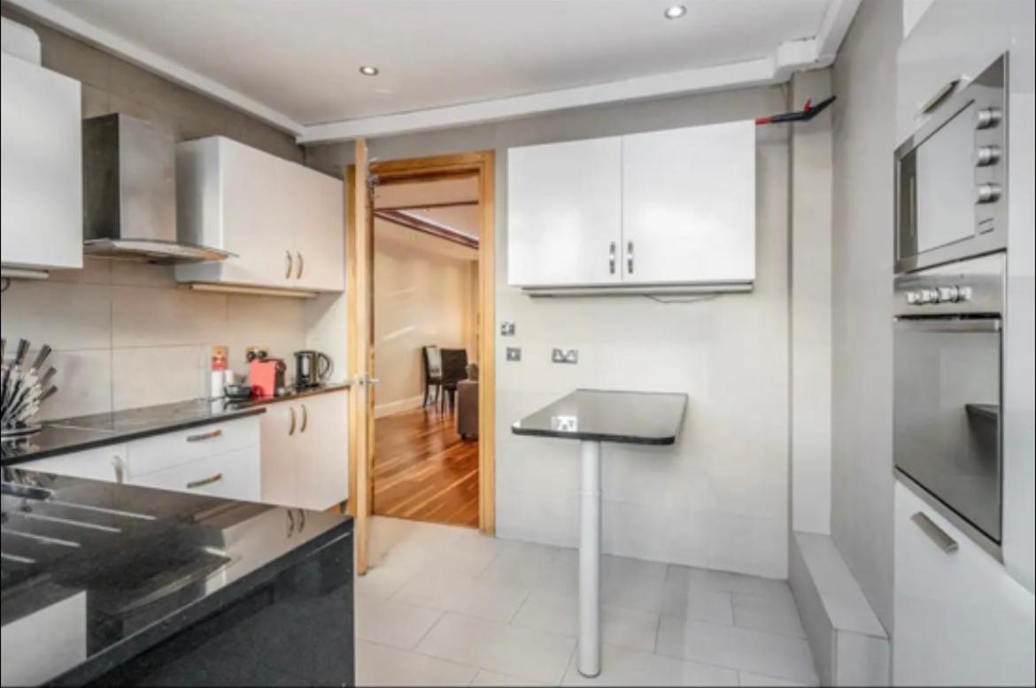 Luxe - Hyde Park - 2bed 3bath A/c + Lift Apartamento *