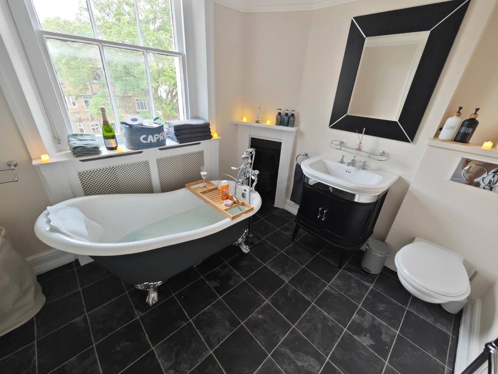 Stunning 4 Bedroom Flat In Regent's Park - Abbey Rd * Londen