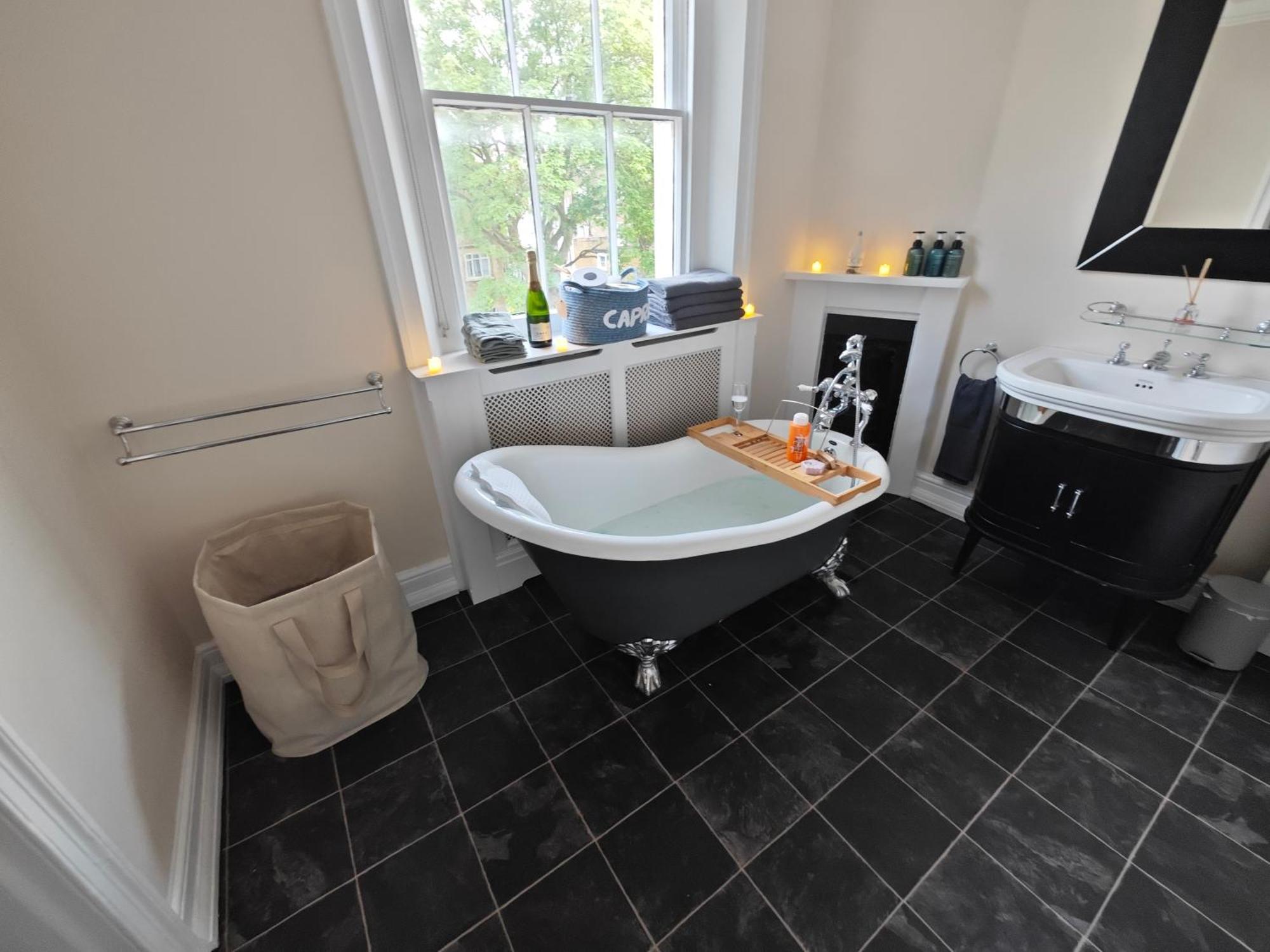 Vakantiehuis Stunning 4 Bedroom Flat In Regent's Park - Abbey Rd