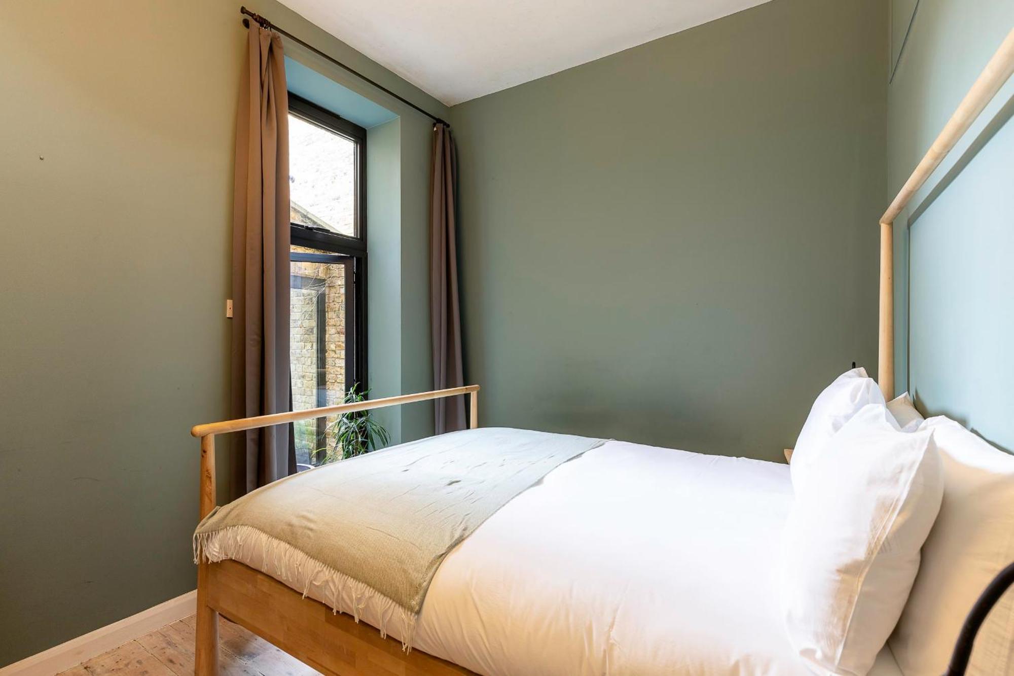 Spacious And Charming Brixton Appartement