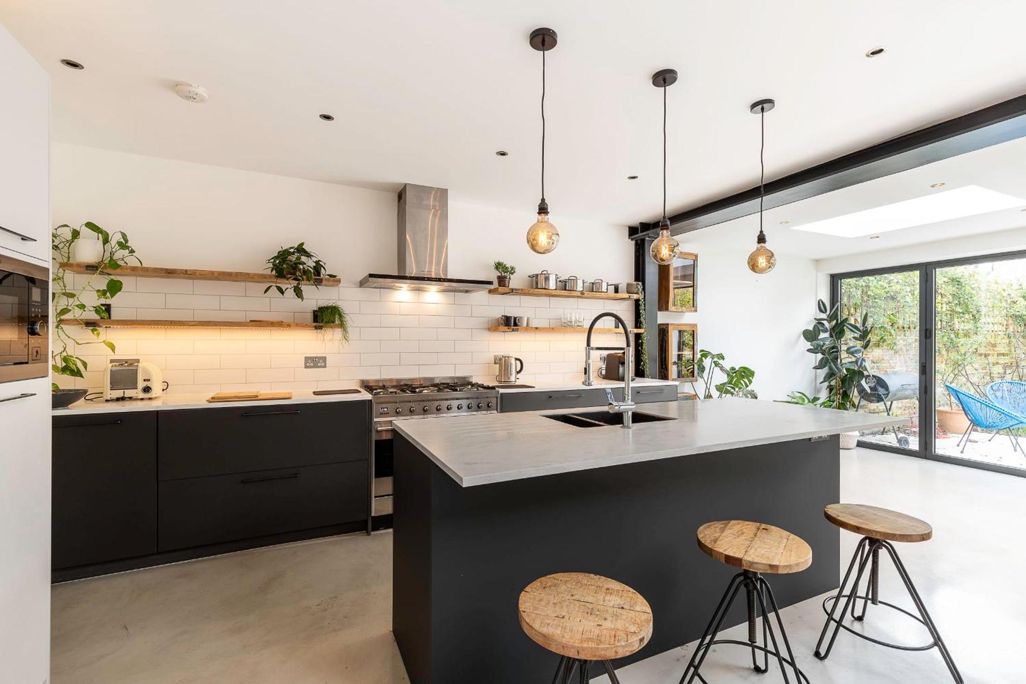 Spacious And Charming Brixton Appartement