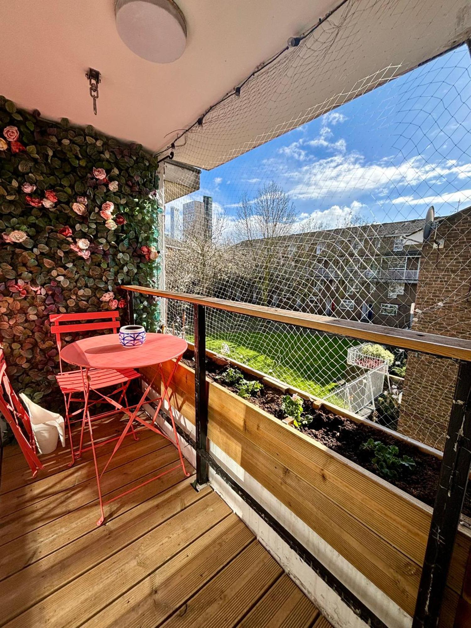 Apartamento 2 Bed, Open Plan, Modernised Flat, Canary Wharf Londres