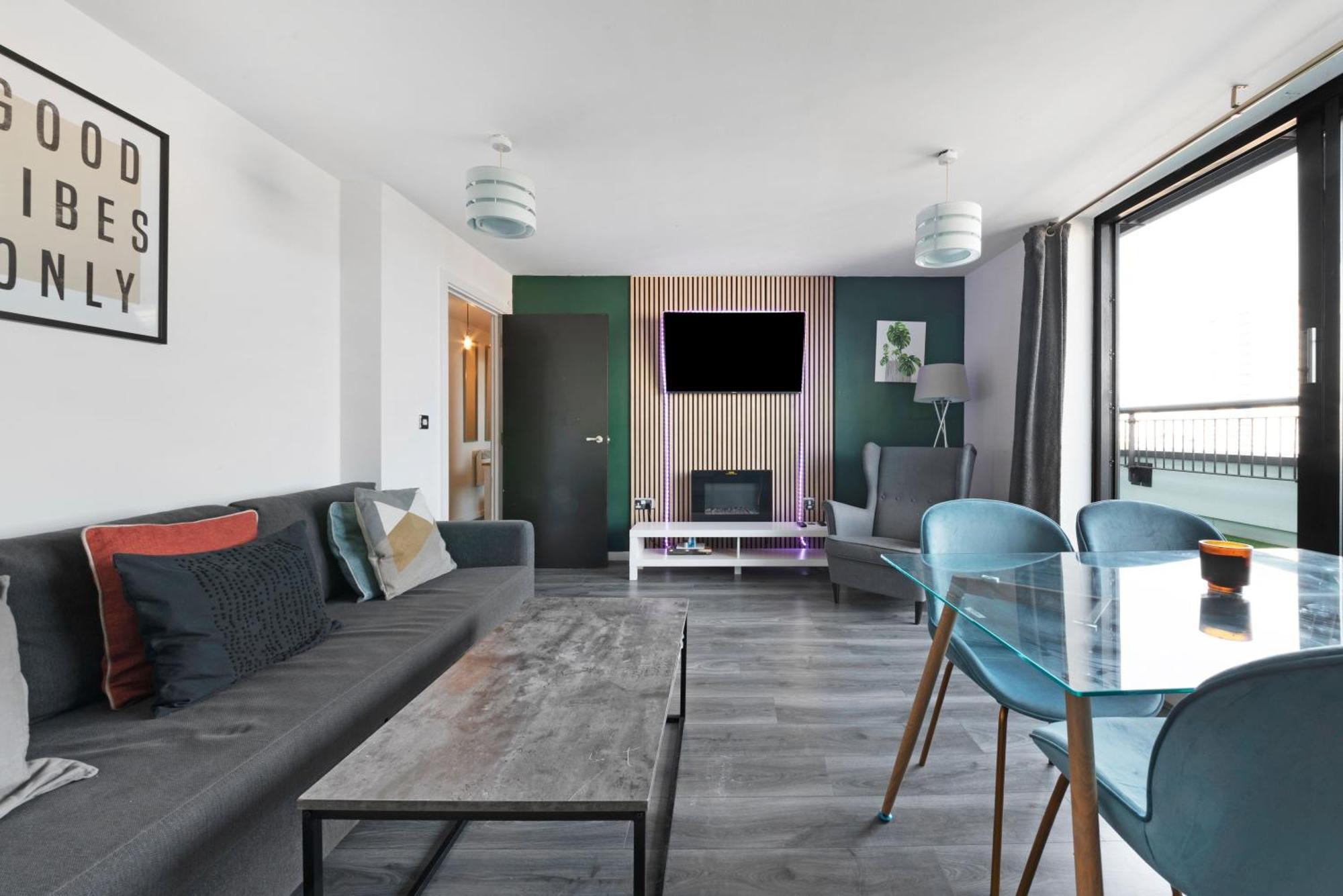 Penthouse W/ Hot Tub Near Stratford, Westfield Apartamento