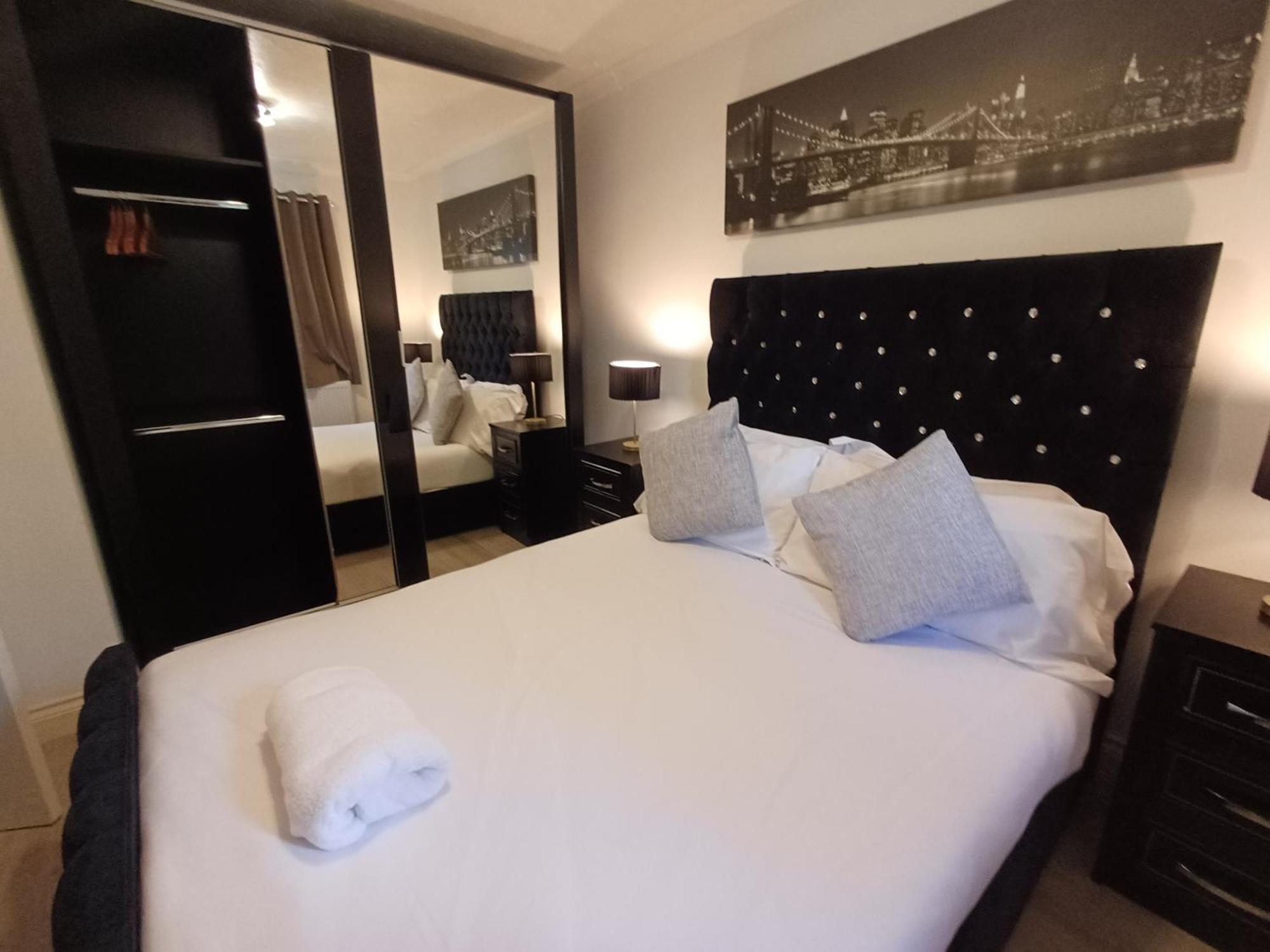 Fantastic Cozy 3bed Hse Excel Free Parking Wifi Sleeps 6