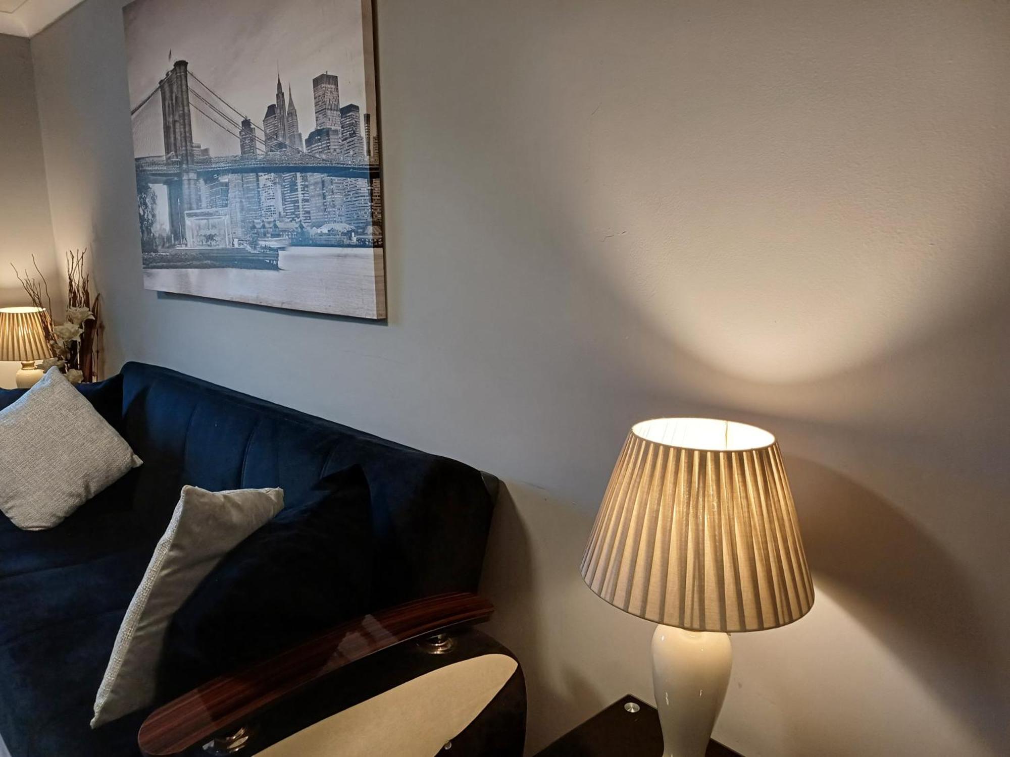 Apartamento Fantastic Cozy 3bed Hse Excel Free Parking Wifi Sleeps 6 *