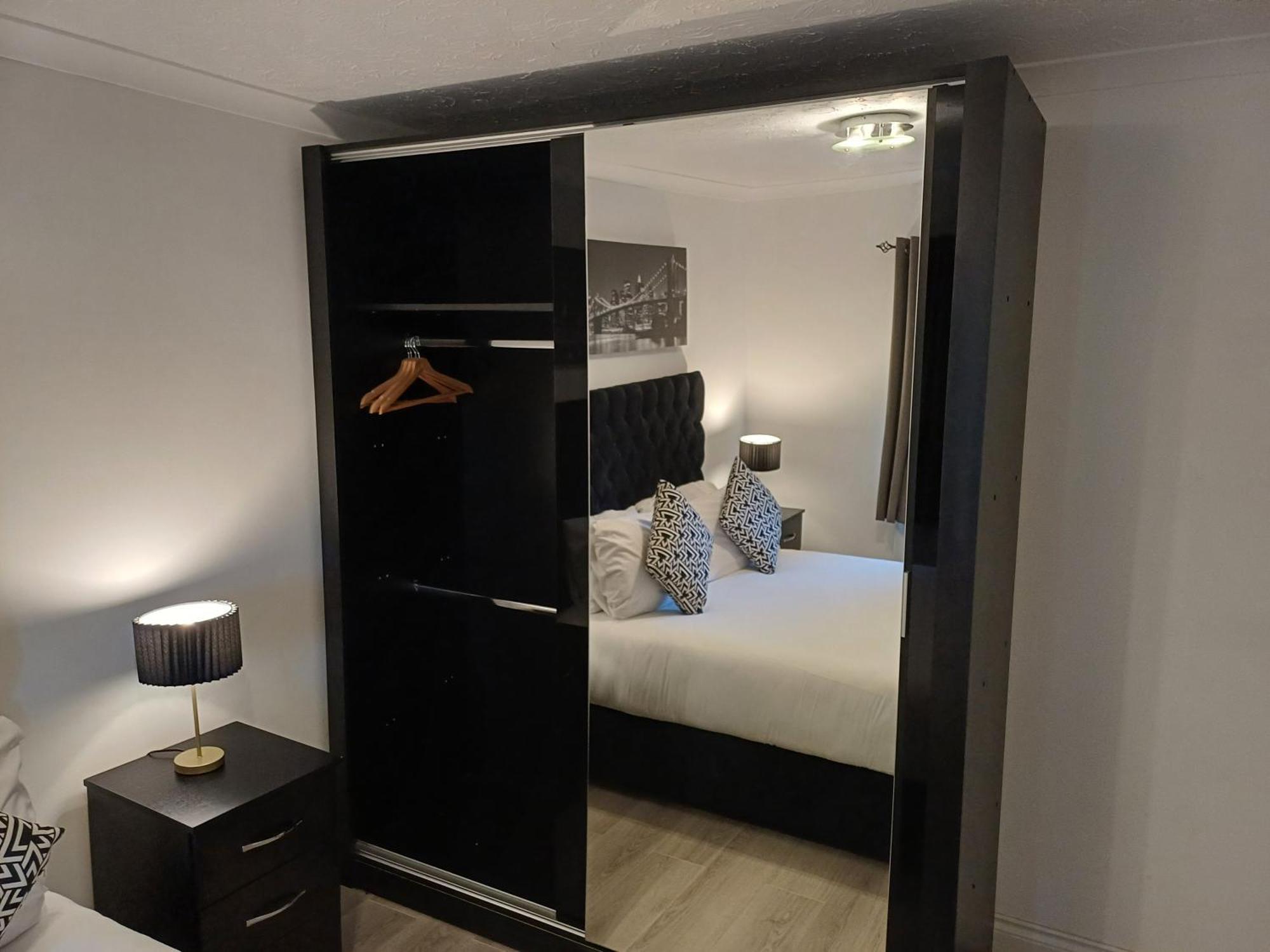 Apartamento Fantastic Cozy 3bed Hse Excel Free Parking Wifi Sleeps 6
