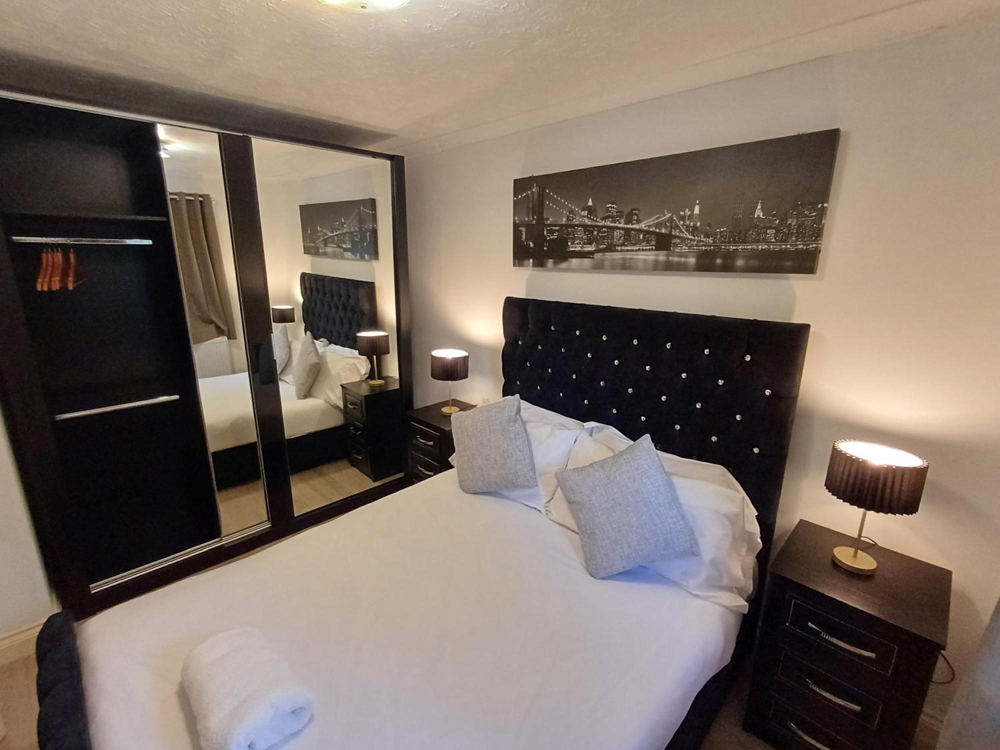 Fantastic Cozy 3bed Hse Excel Free Parking Wifi Sleeps 6