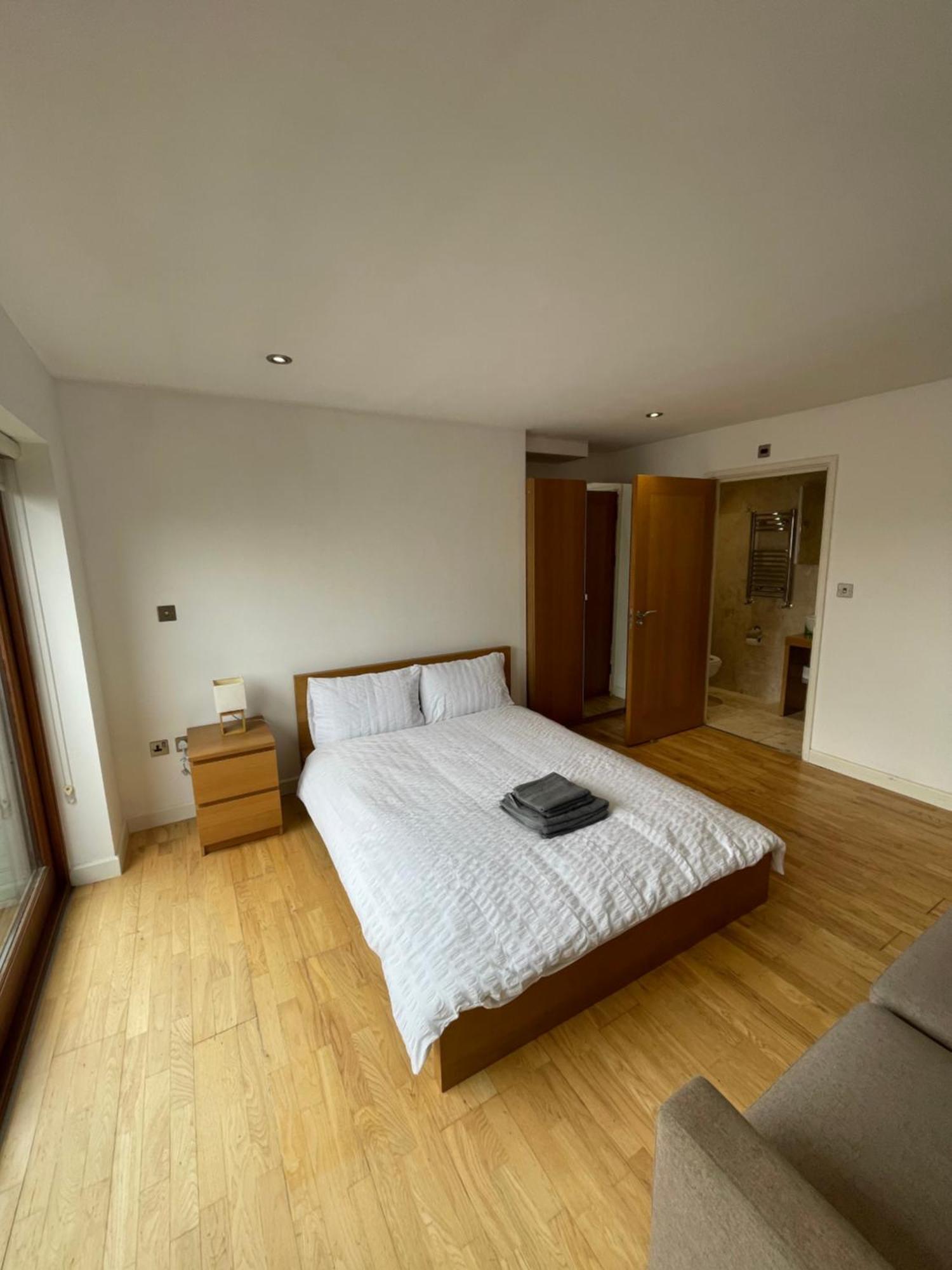 City Ensuite Sharing House City Airport * London