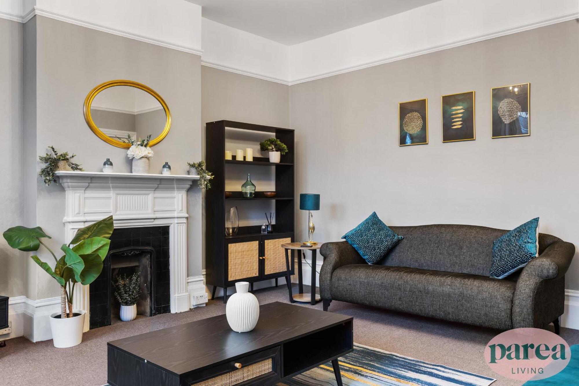 Parea Living - Leytonstone, 2-bedroom Serviced Apartment, Free Parking, Remote Working Apartamento *