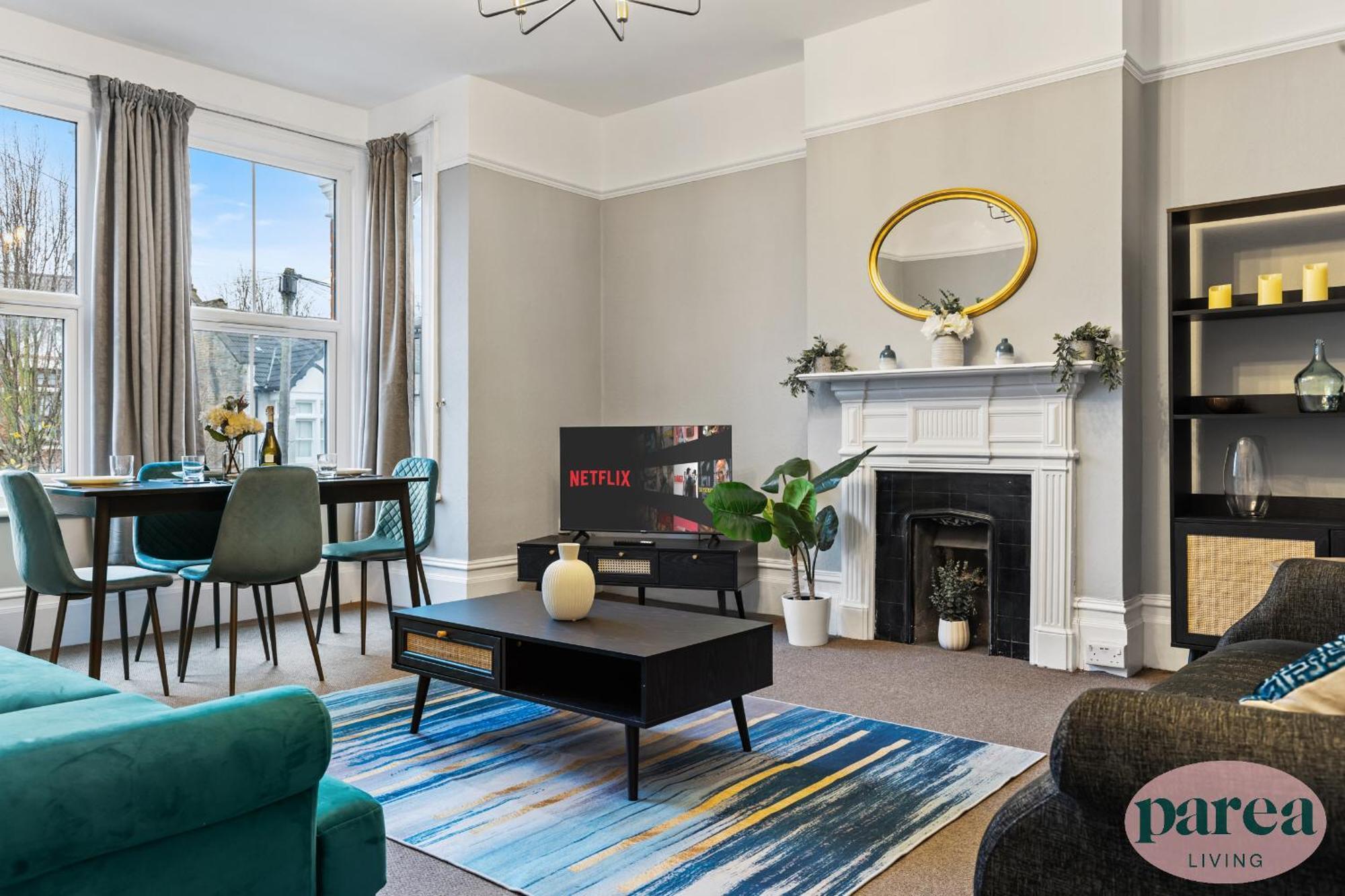 Parea Living - Leytonstone, 2-bedroom Serviced Apartment, Free Parking, Remote Working Apartamento