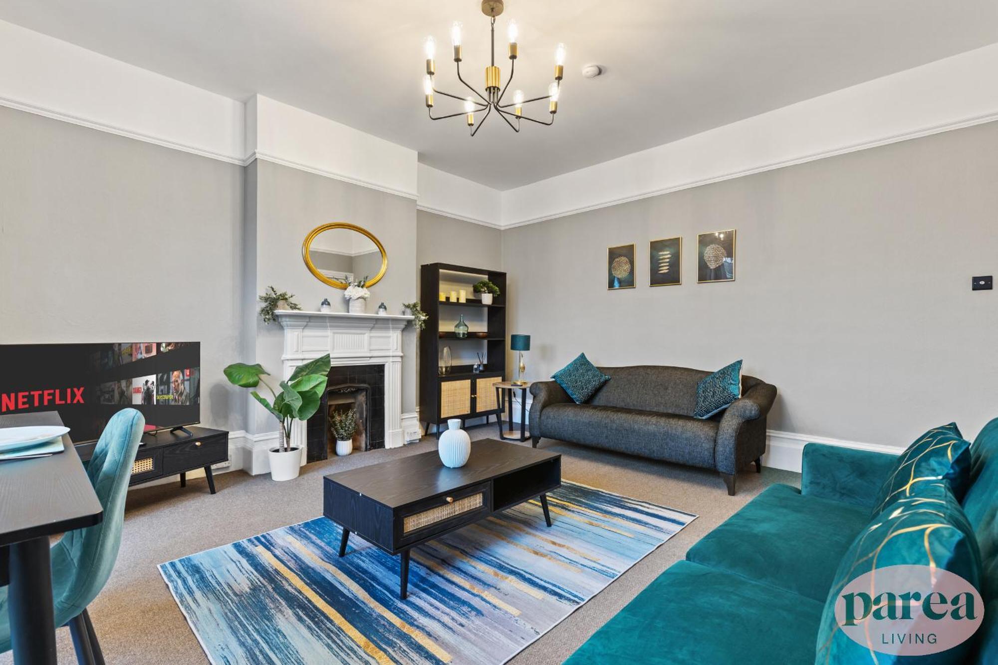 Parea Living - Leytonstone, 2-bedroom Serviced Apartment, Free Parking, Remote Working Apartamento *