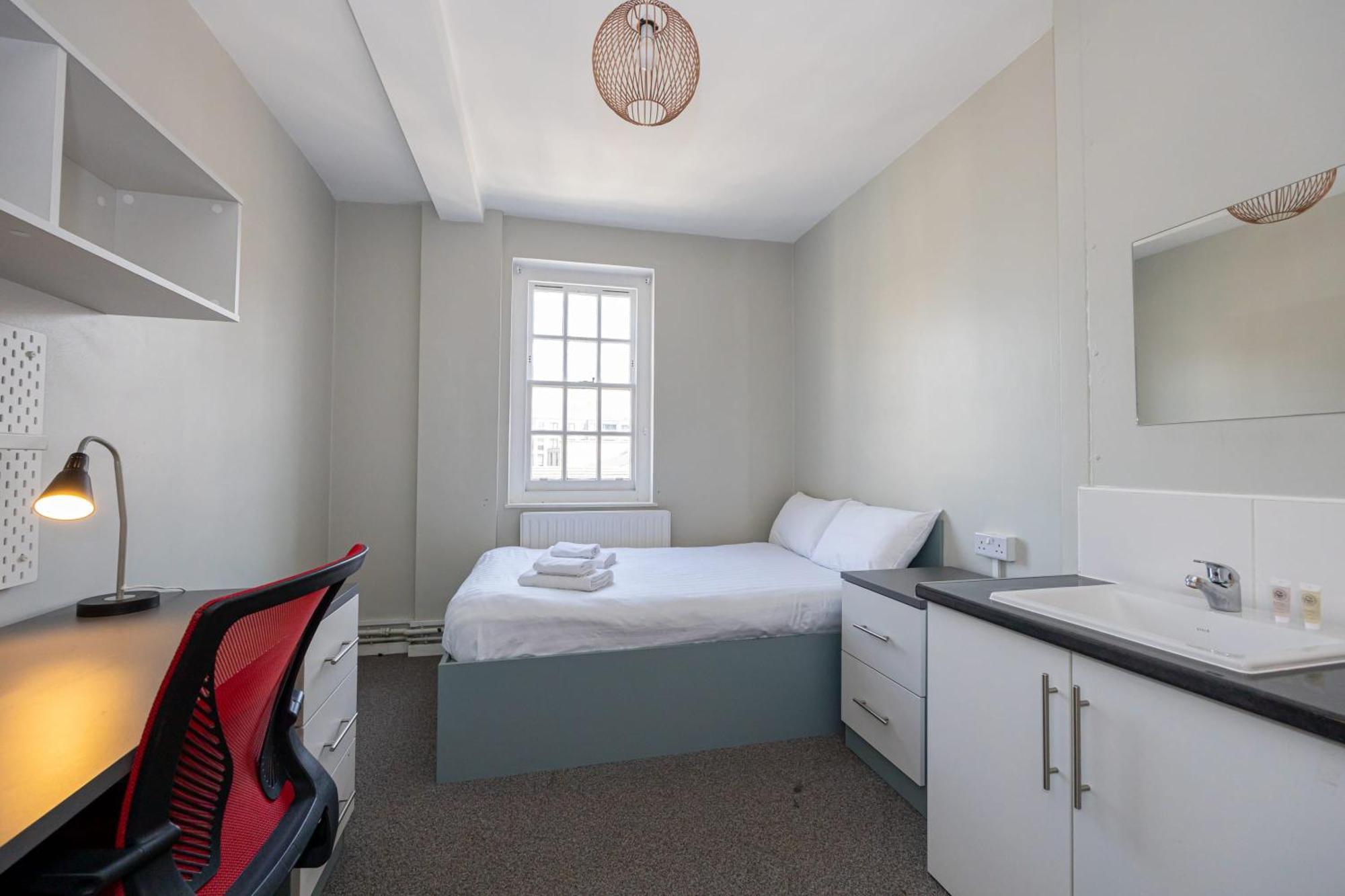 Spacious With Shared Facilities Londres