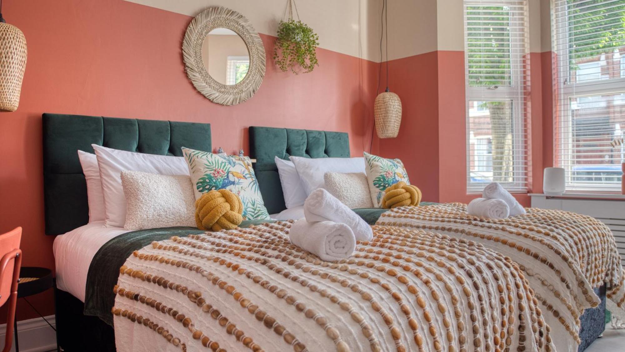 Hammersmith - Hot Tub, Cinema & Gaming Apartamento Londres