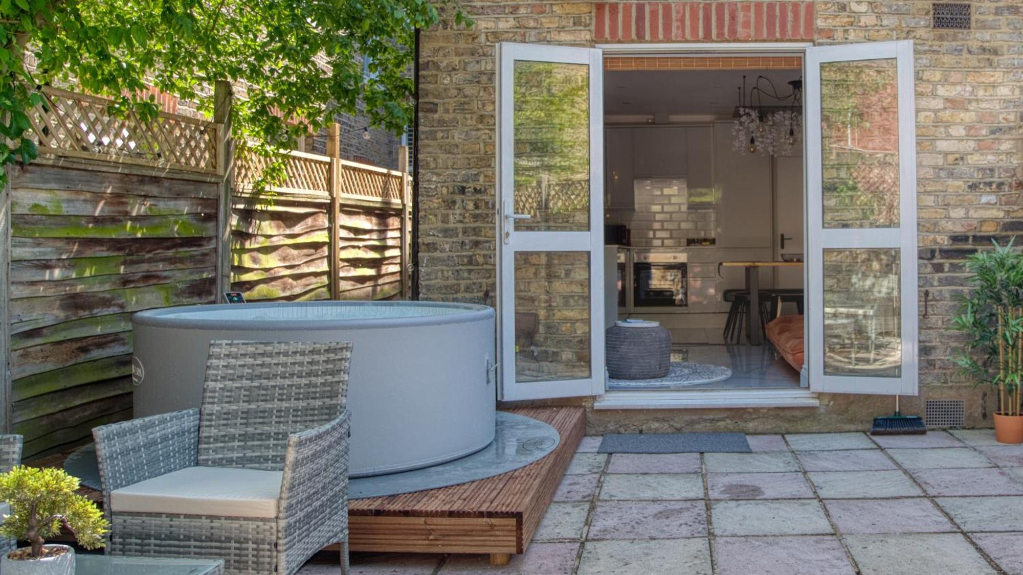 Apartamento Hammersmith - Hot Tub, Cinema & Gaming *