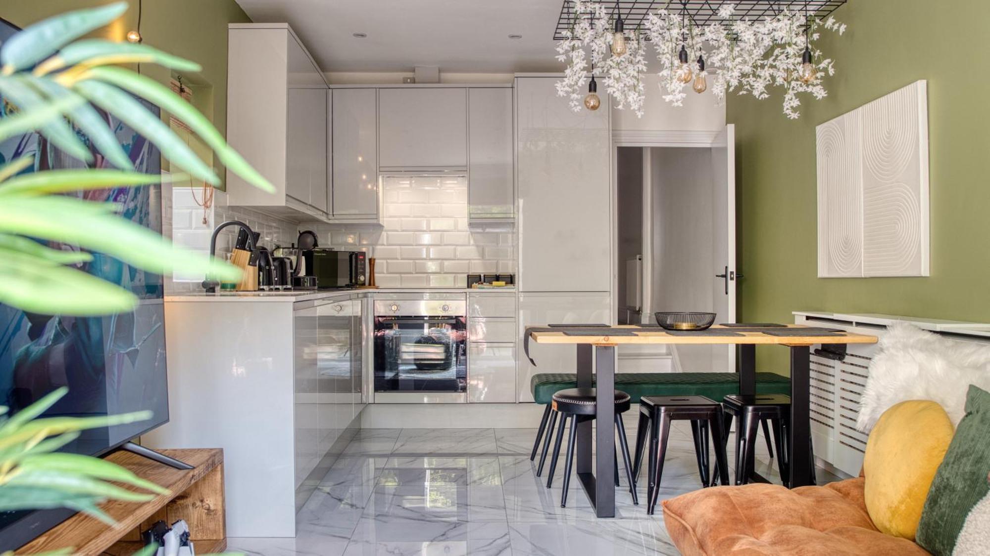 Hammersmith - Hot Tub, Cinema & Gaming Apartamento Londres