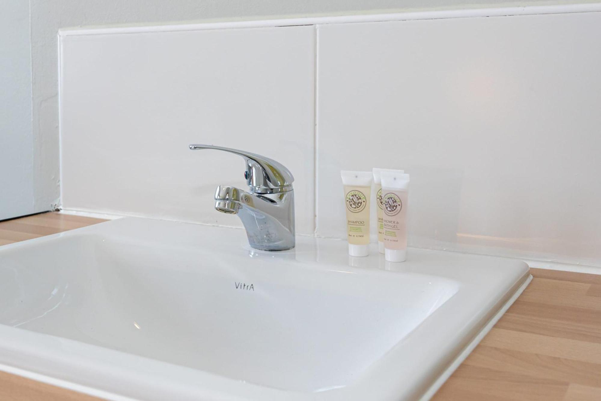 Spacious With Shared Facilities London