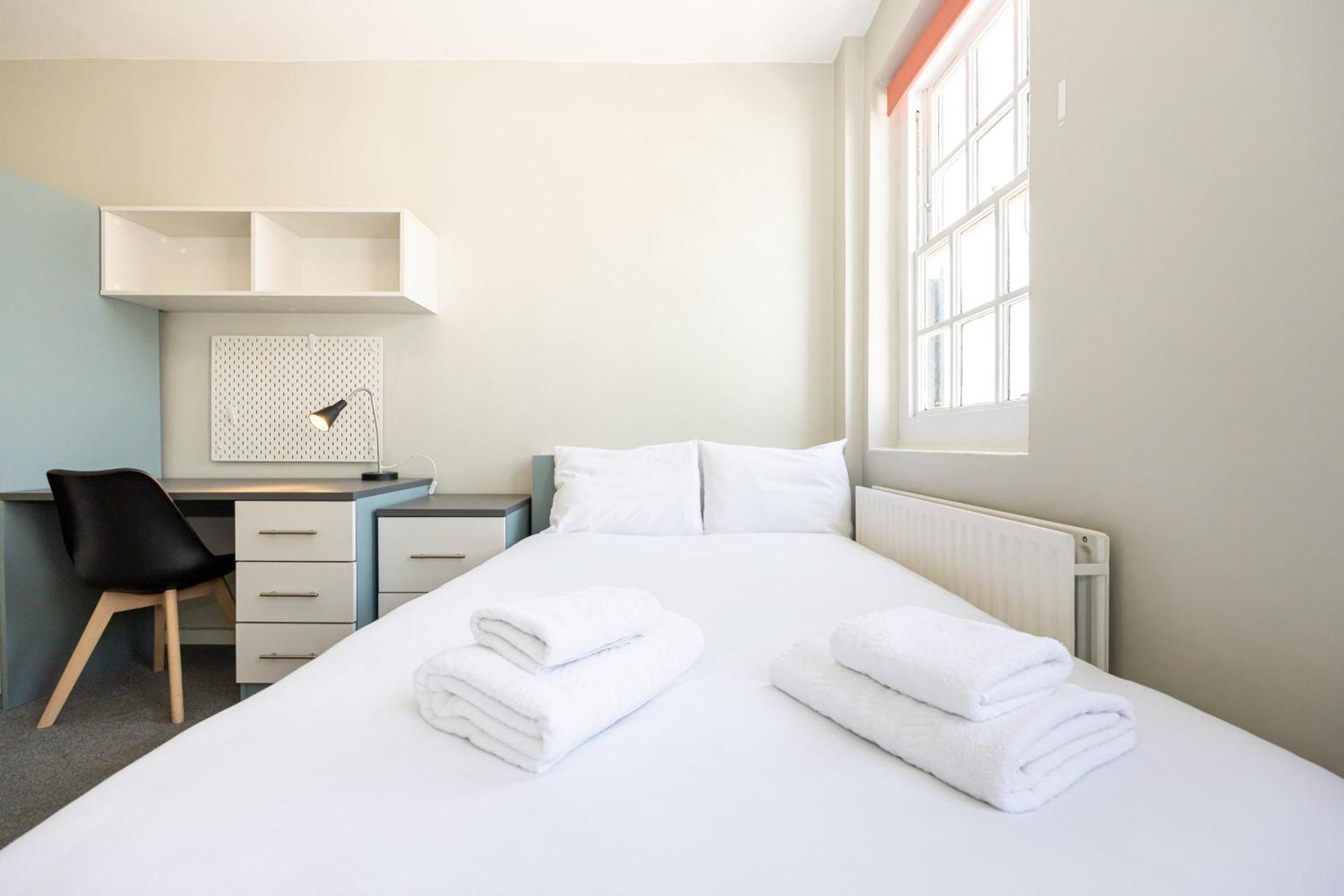 Spacious With Shared Facilities *