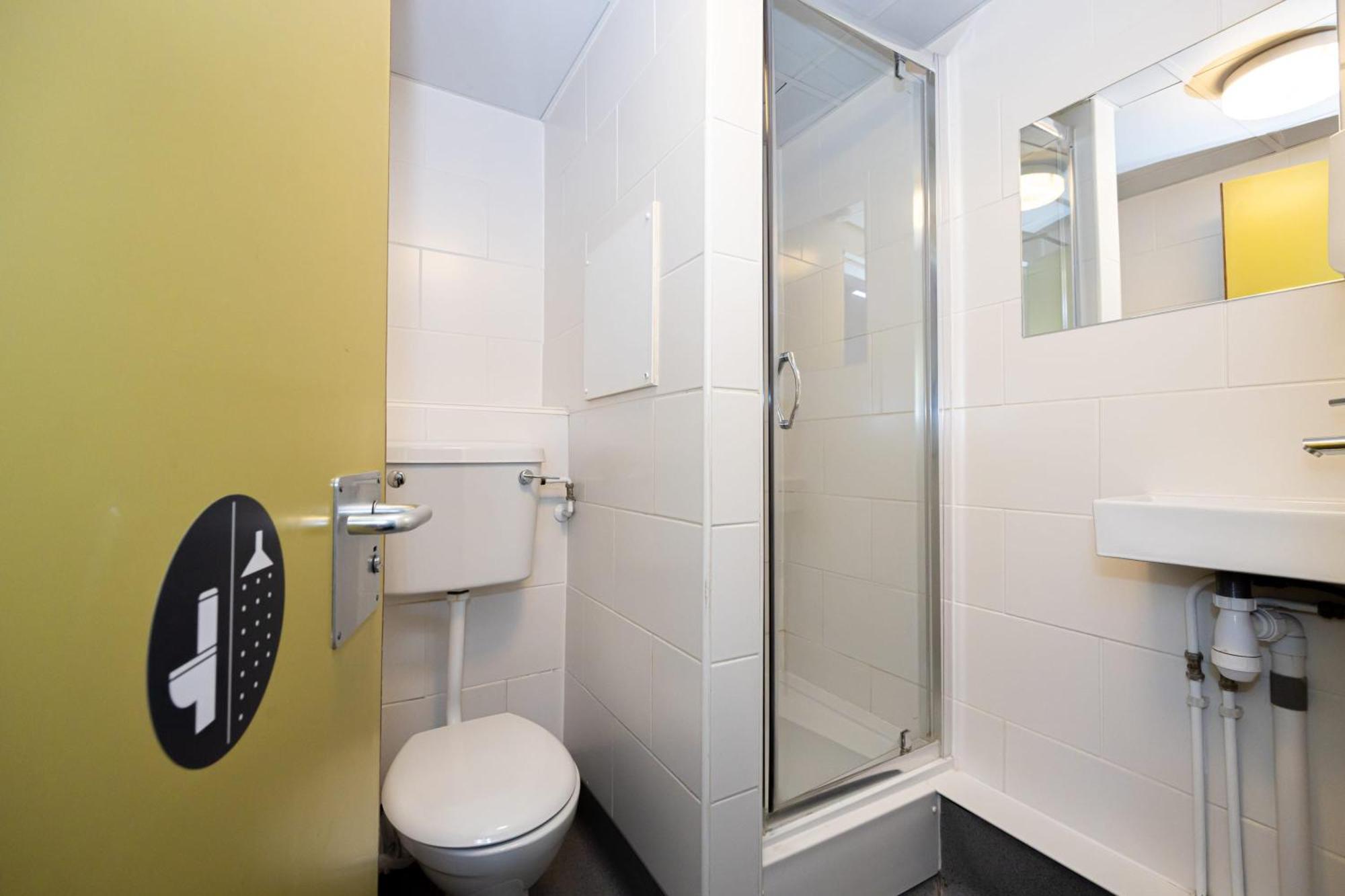 Spacious With Shared Facilities Apartamento