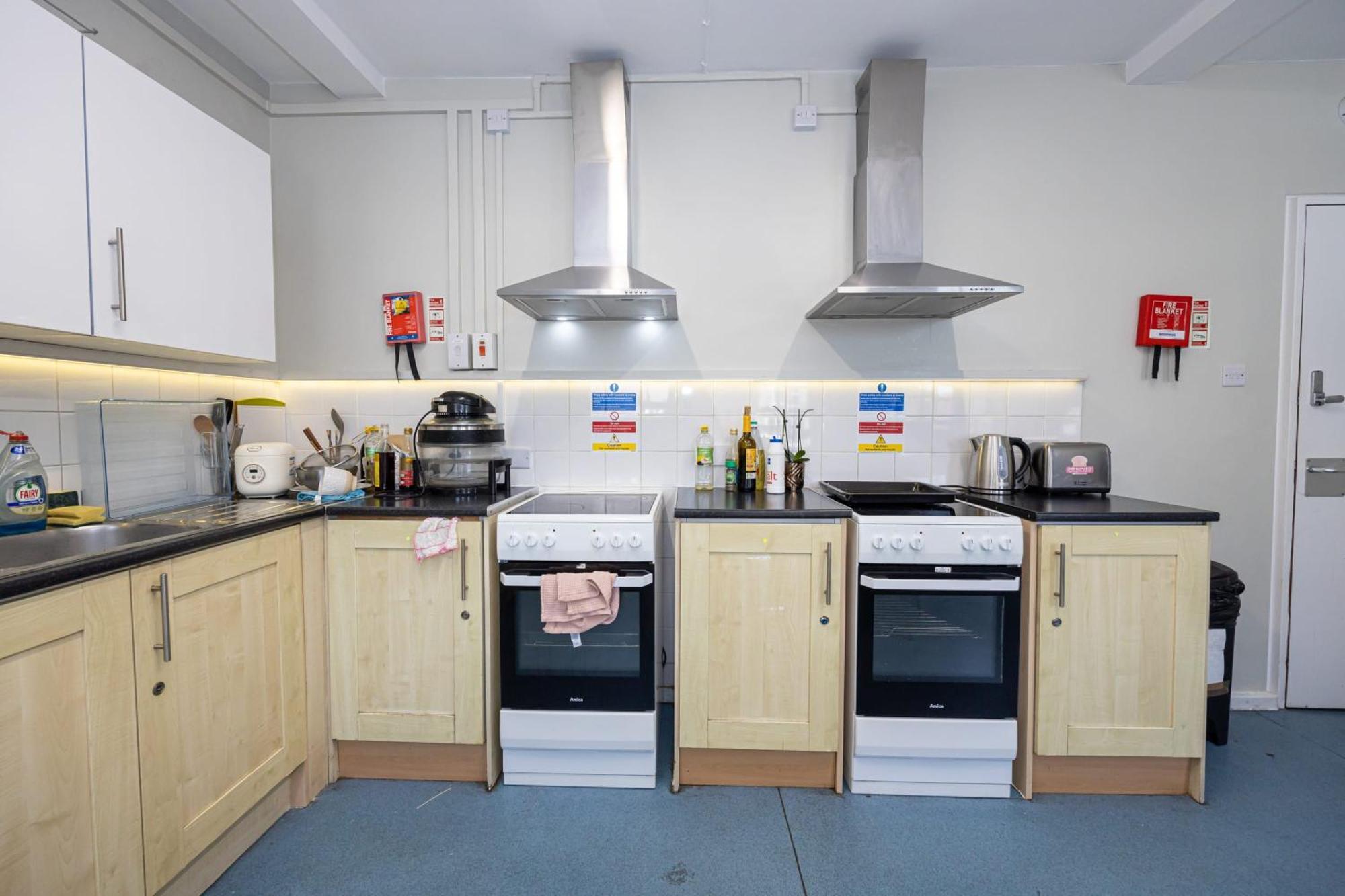 Spacious With Shared Facilities Apartamento Londres
