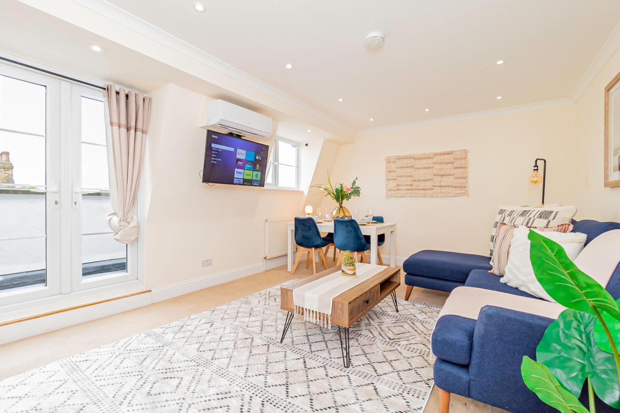 Battersea 2-bedroom Top-floor With Cozy Balcony * Londres